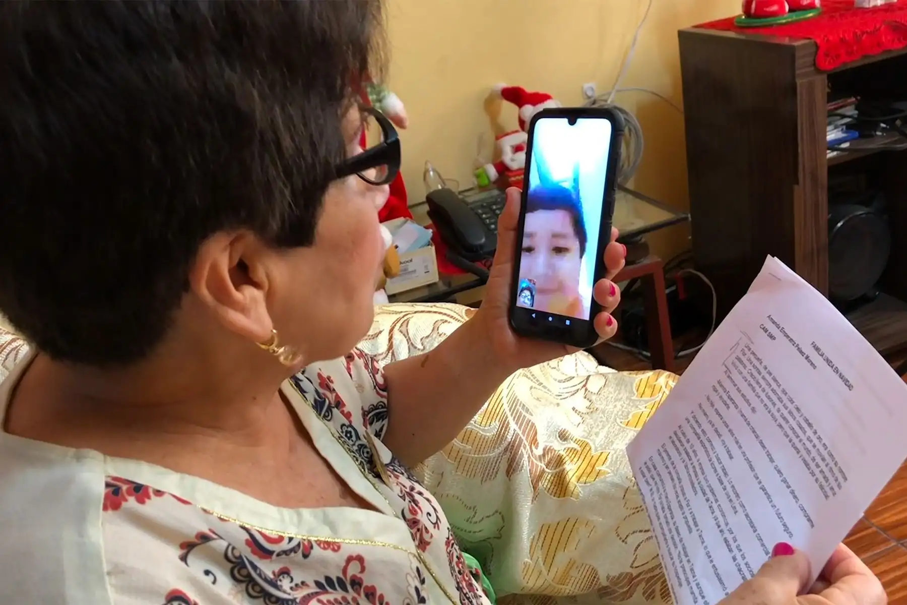 Muchos adultos mayores no se encuentran familiarizados con las nuevas tecnologías y lógicamente la adaptación se hace mucho más compleja. Foto: ANDINA/EsSalud