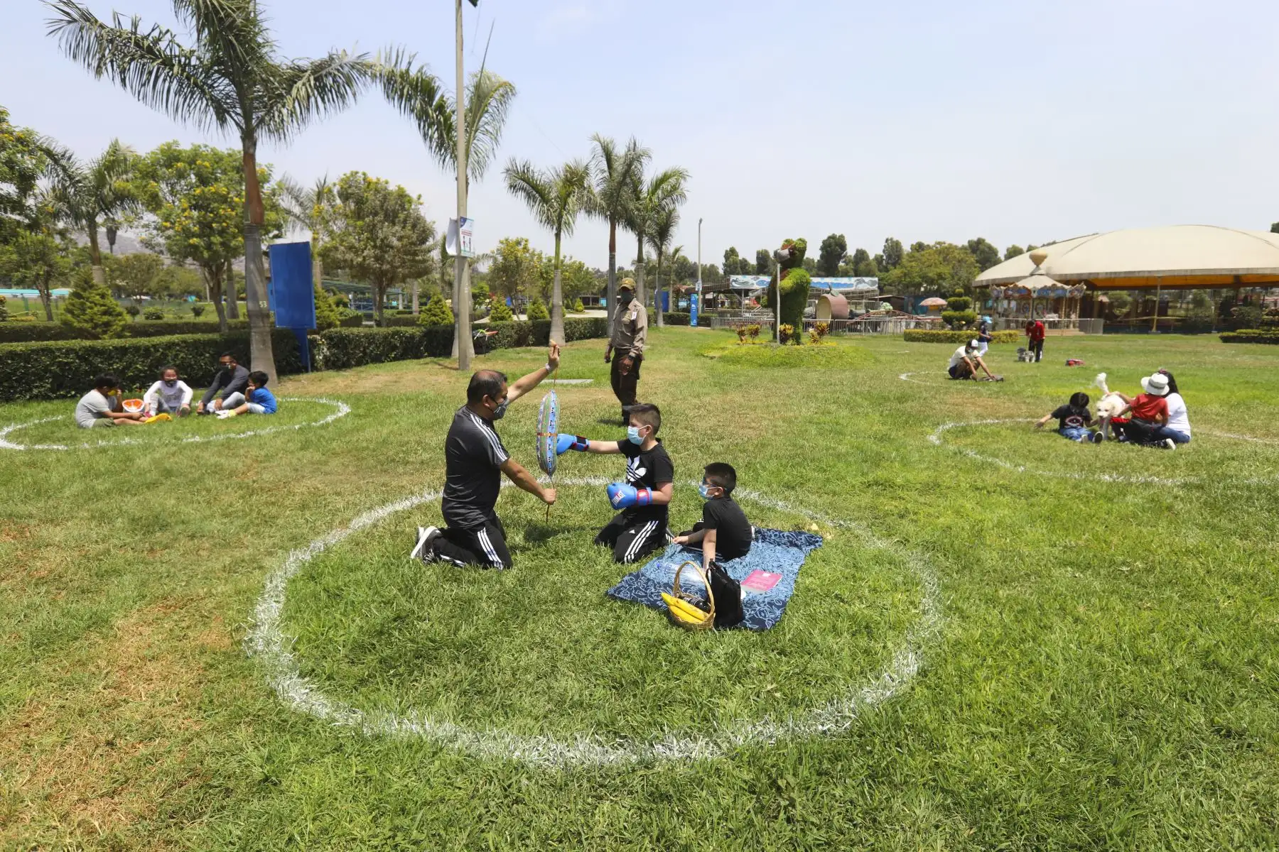 La estrategia Modo Niñez busca garantizar espacios públicos seguros, brindando protección a niñas, niños y adolescentes en el país para garantizar su protección integral.ANDINA/Difusión