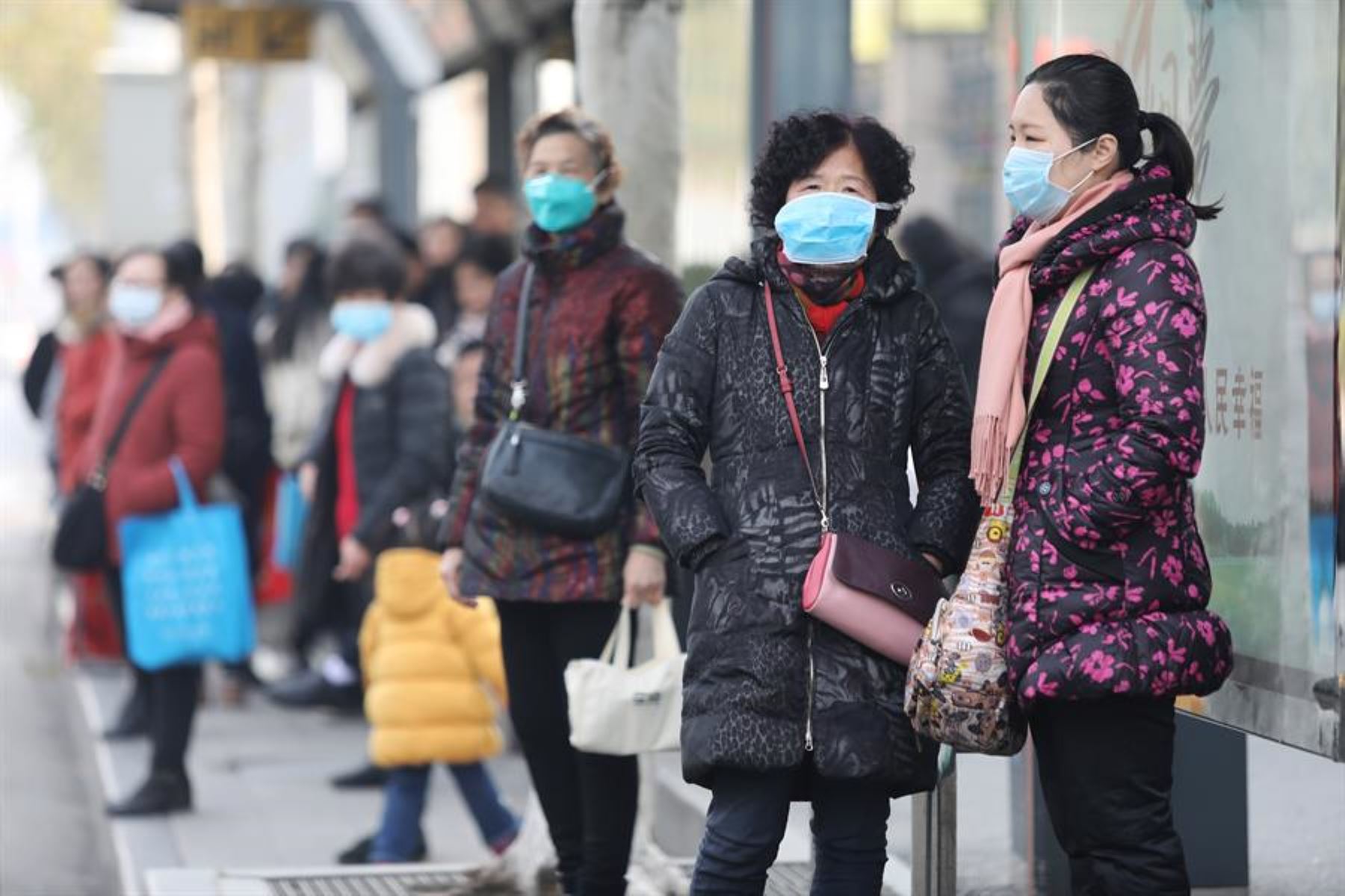 Un año después de los primeros casos de covid-19, Wuhan hace vida normal pero no olvida el impacto de la pandemia. Foto: EFE