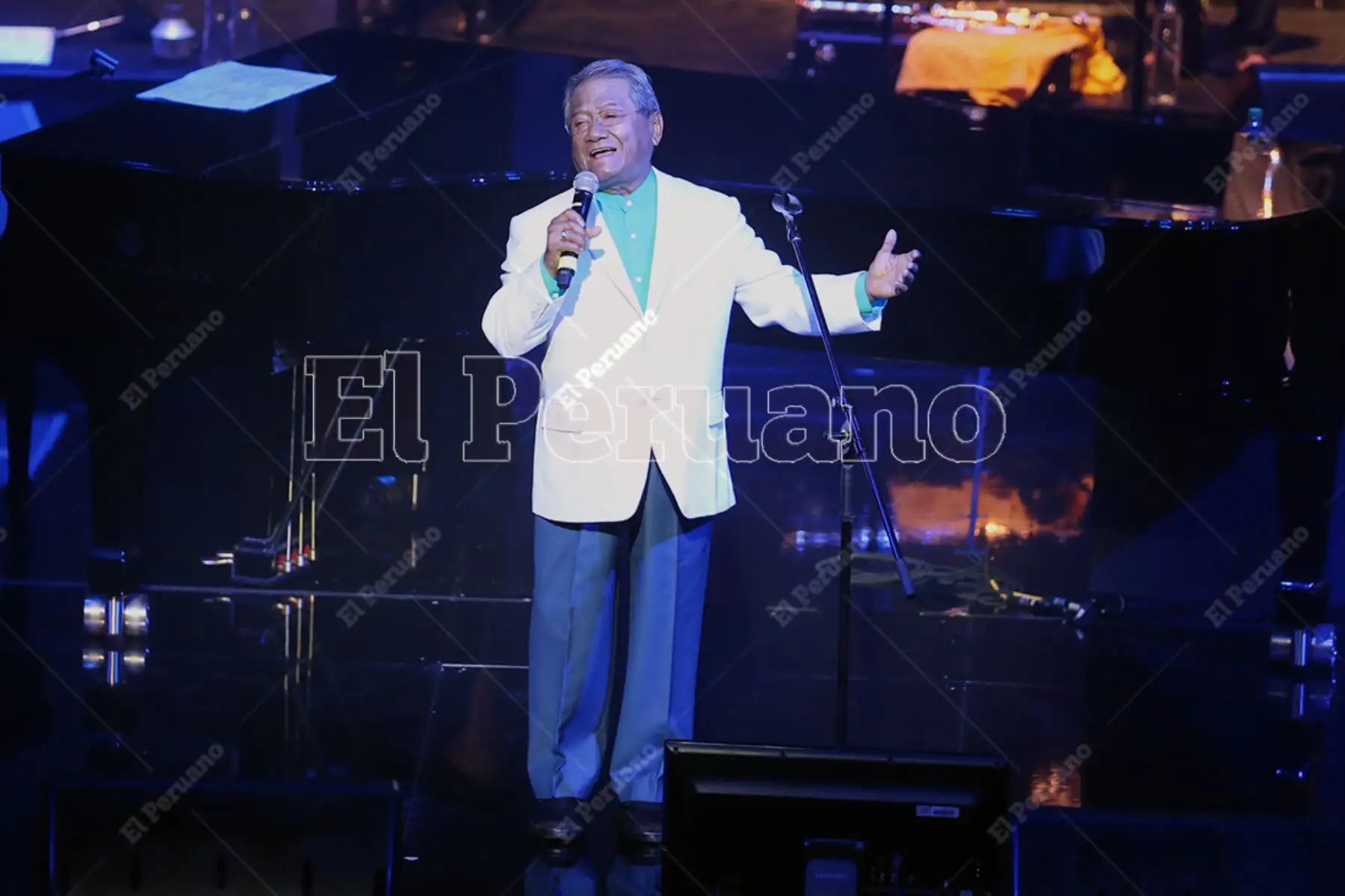 Lima - 22 abril 2017 / Armando Manzanero nos visitó frecuentemente en el apogeo de su carrera artística; así dejó imborrables recitales en la retina de sus admiradores. 
Foto: ANDINA/Diario Oficial El Peruano