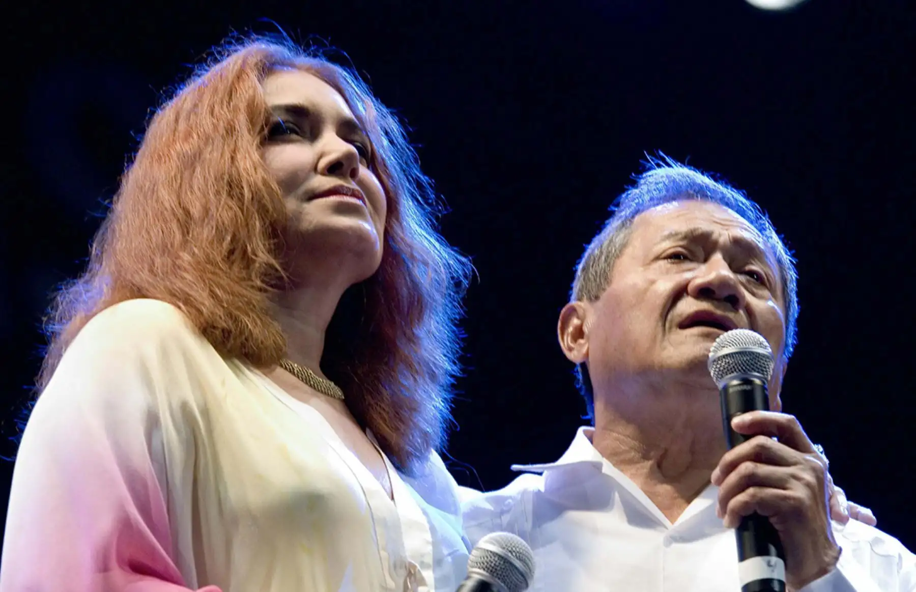Cartagena (MURCIA), 19/07/2007 -Junto a Tania Libertad, Manzanero no solo granjeó una relación amical sólida, sino que juntos trabajaron diversos proyectos y le entregaron al mundo inolvidables conciertos.
Foto: ANDINA/EFE