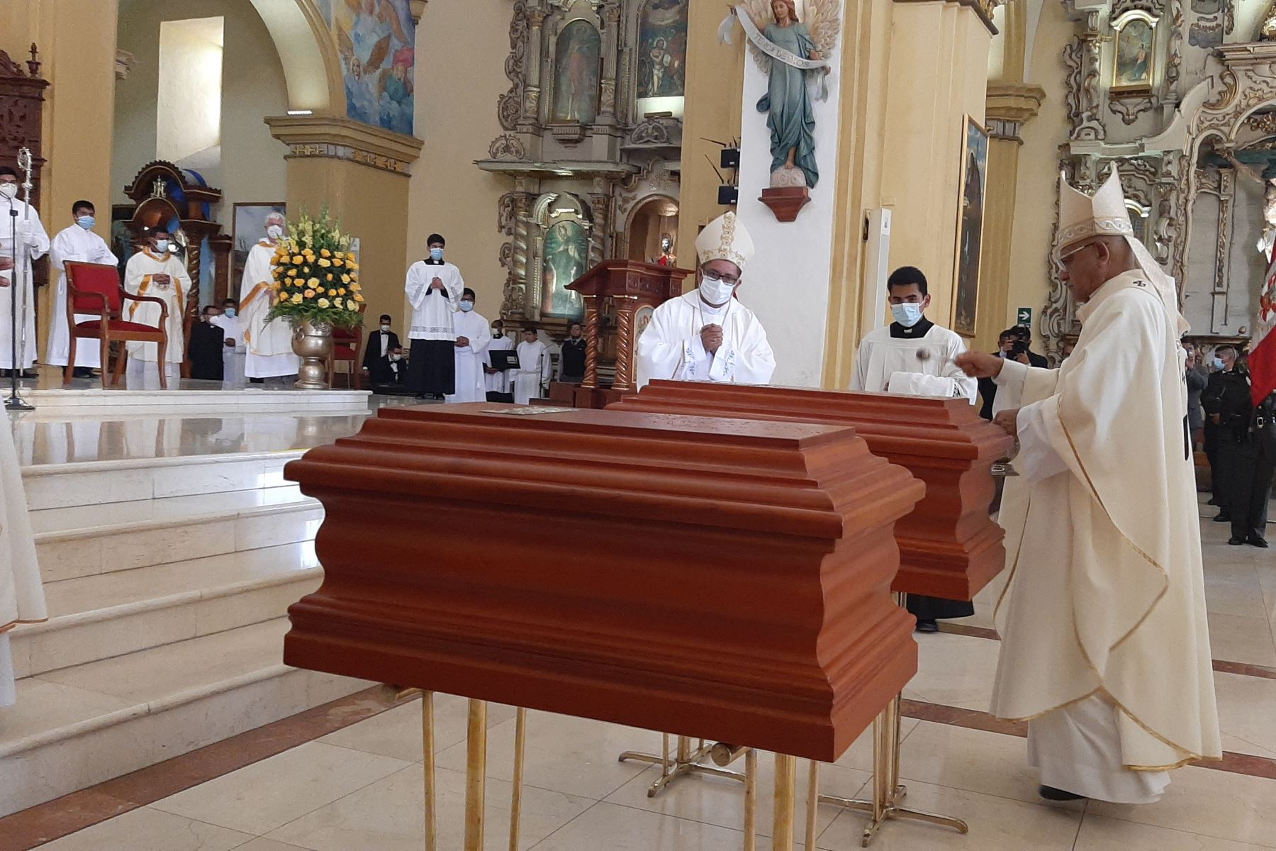 Los restos del marqués José Bernardo de Tagle y Portocarrero y su esposa ya descansan en la cripta de la Basílica Catedral de Trujillo. Foto: Cortesía Luis Puell