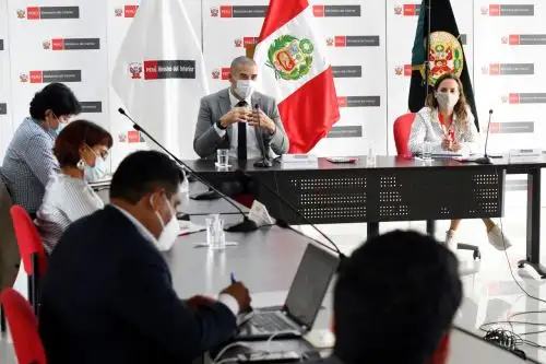 La mesa de trabajo instalada se denomina “Plan conjunto de mejoras para la atención en comisarías a nivel nacional”. Foto: ANDINA/Difusión