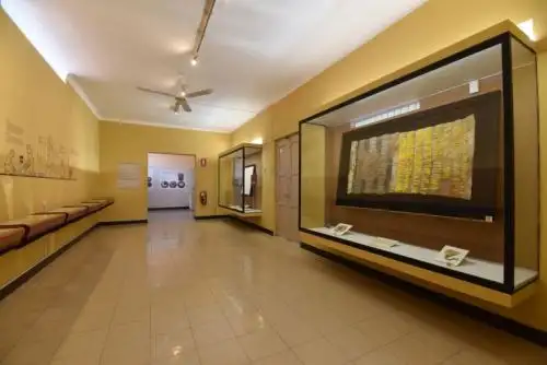 El aforo en museos, sitios y monumentos arqueológicos, galerías, bibliotecas, centros culturales, áreas naturales protegidas, jardines botánicos y zoológicos se mantiene en 30% hasta el domingo 18 de abril para las provincias con nivel de alerta de contagio extremo. ANDINA/Archivo