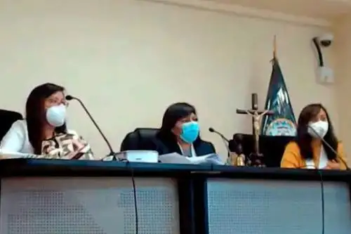 Miembros del Colegiado del Módulo Penal de Arequipa que sentenció a cadena perpetua a sujeto que violó a dos menores de edad. Foto: Cortesía