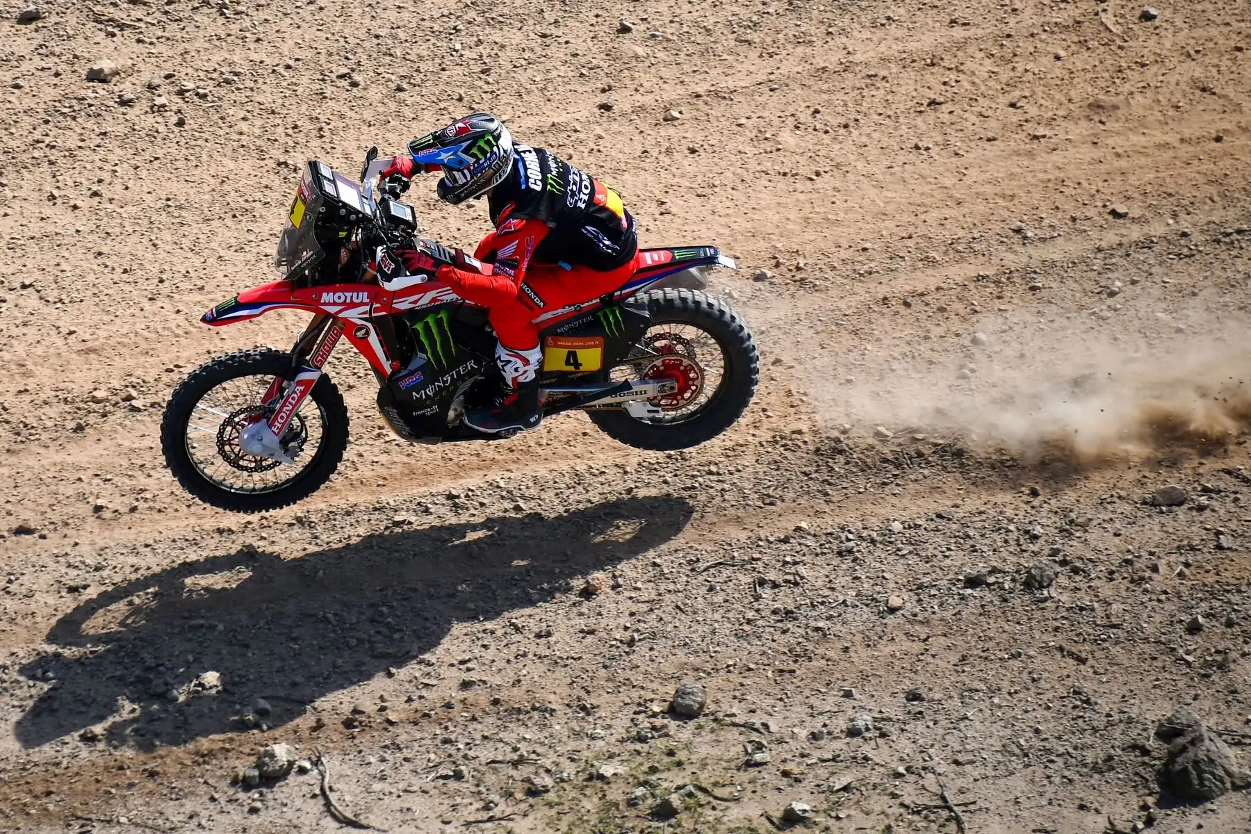 El piloto chileno de Honda, José Ignacio Florimo Cornejo, compite durante el prólogo cerca de la ciudad saudí de Jeddah, en la víspera del Rally Dakar 2021.
Foto:AFP