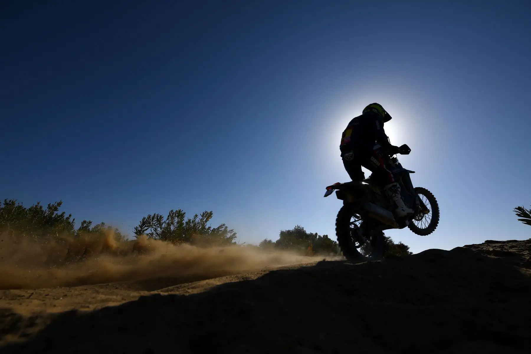 El piloto argentino Franco Caimi impulsa su Yamaha compite durante la Etapa 1 del Rally Dakar 2021 entre Jeddah y Bisha en Arabia Saudita.
Foto: AFP