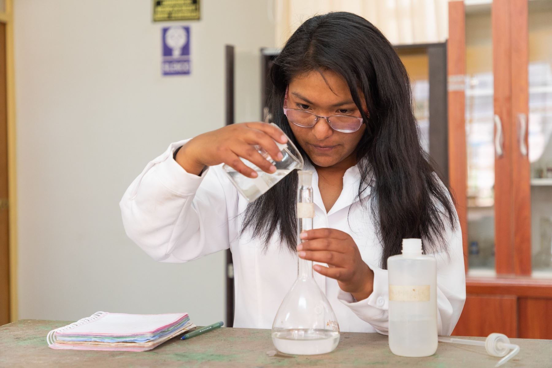 Beca Mujeres en Ciencia: 604 alumnas de 5° de secundaria son preseleccionadas. Foto: ANDINA/Difusión.