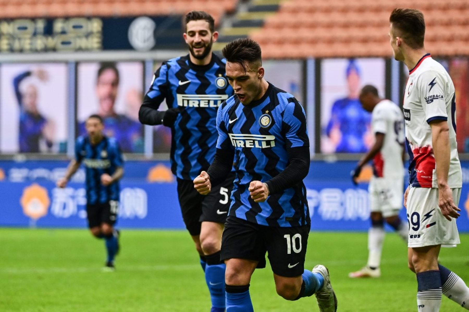 Inter logra octava victoria seguida con triplete de Lautaro