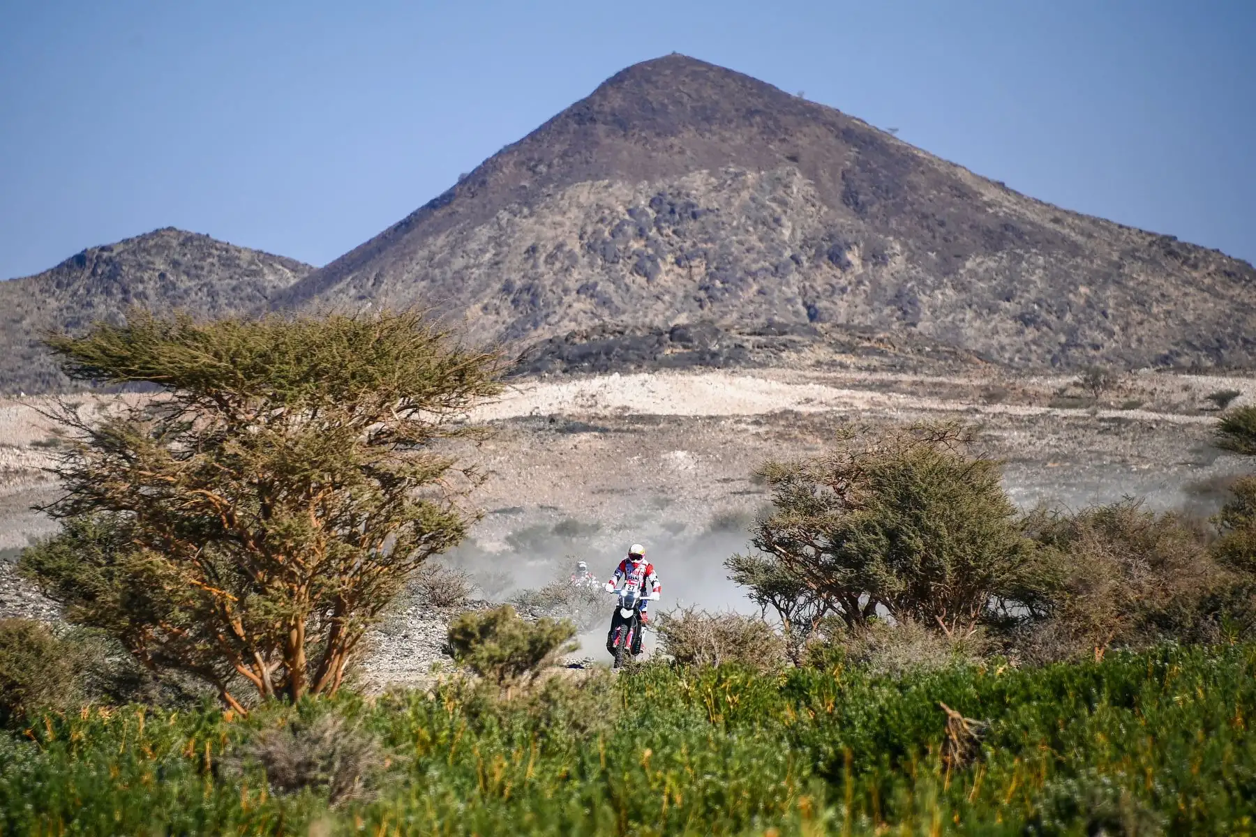 El piloto portugués Joaquim Rodríguez compite durante la Etapa 1 del Rally Dakar 2021 entre Jeddah y Bisha en Arabia Saudita.
Foto: AFP