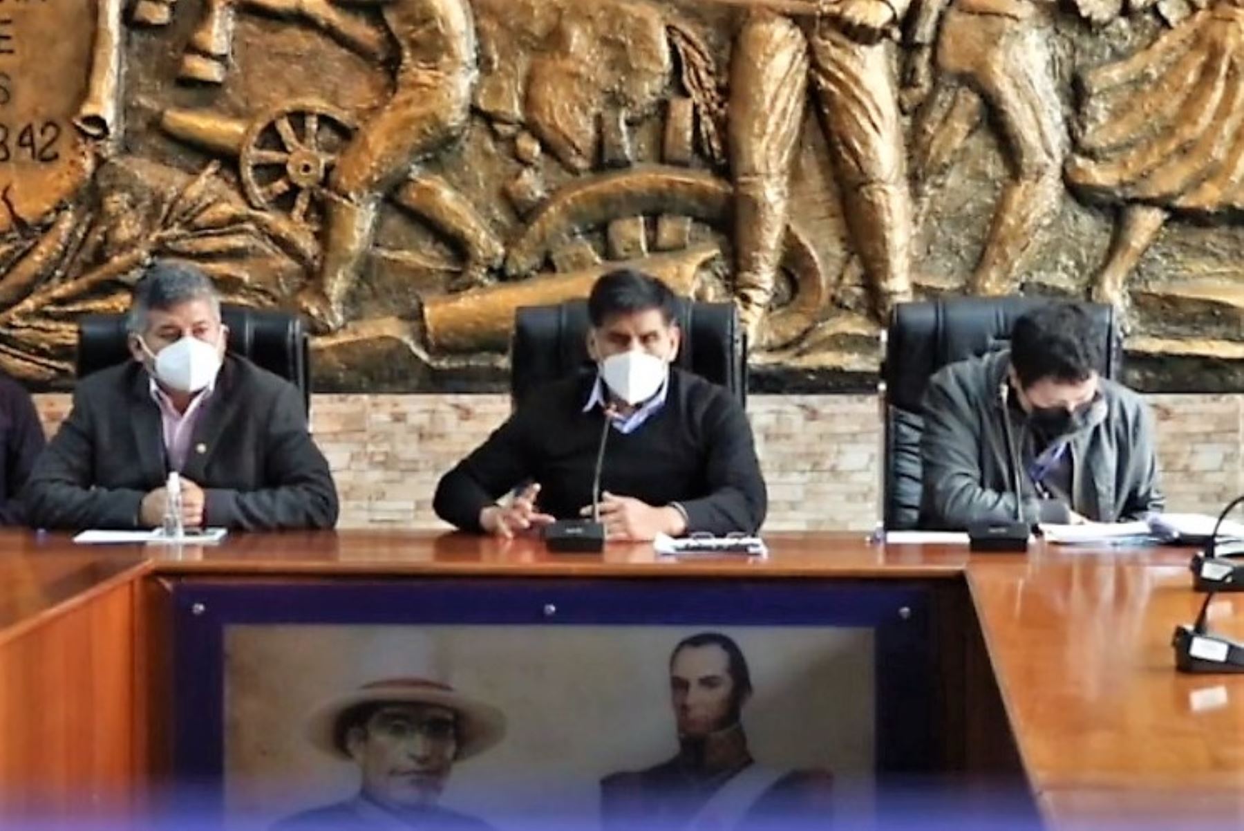 Con el voto de once regidores fue suspendido el alcalde provincial de Huaraz, Rori Mautino.