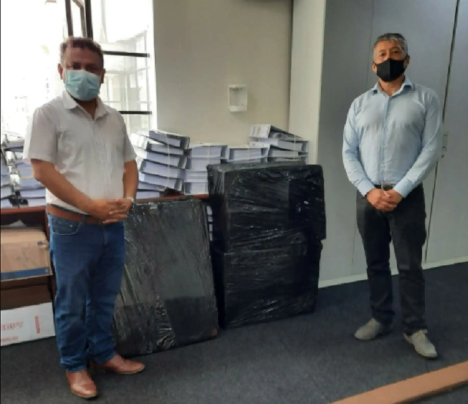 El vicegobernador de La Libertad, Ever Cadenillas Coronel, entregó los estudios de perfil de la solución integral de la quebrada El León a la Autoridad para la Reconstrucción con Cambios (ARCC) en Lima, completando de esta manera la etapa de viabilidad de las tres quebradas de Trujillo, cuya activación en el 2017 provocó varios huaicos que azotaron la ciudad.