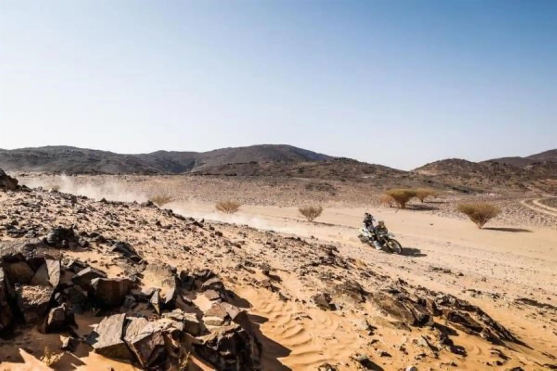 Luciano Benavides de Argentina, Husqvarna, Rockstar Energy Husqvarna Factory Racing, en acción durante la 4a etapa del Dakar 2021. Foto: EFE