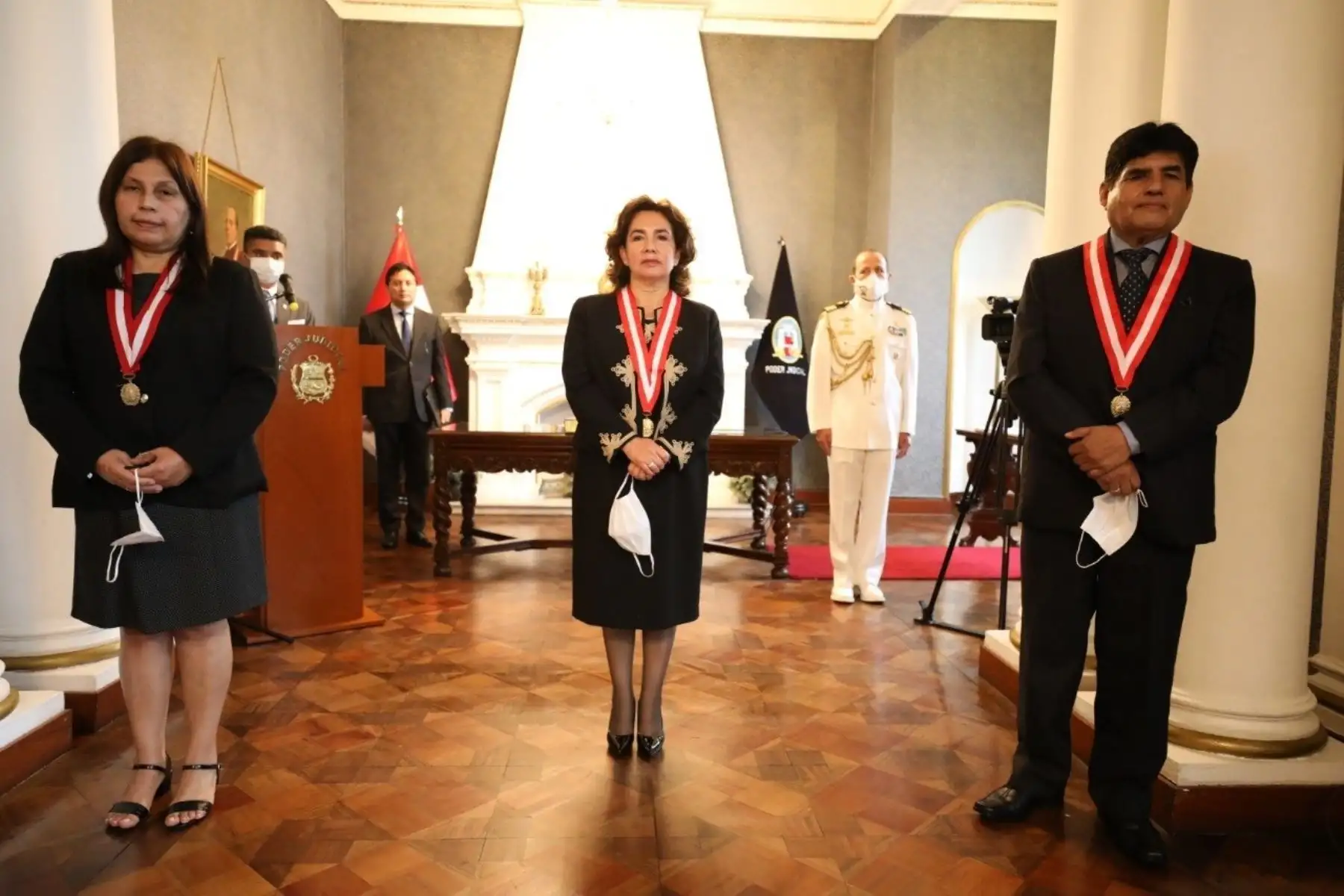 Elvia Barrios Alvarado tomó juramento a magistrados Ángela Graciela Cárdenas Salcedo y Erazmo Armando Coaguila Chávez, incorporados en calidad de provisionales a la Corte Suprema.