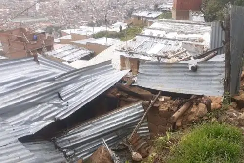 Los derrumbes ocurrieron en el Centro Poblado de Jatun Pongor, y en el barrio Chua Alto, ambos ubicados en el distrito de Independencia, en Huaraz.ANDINA/ COER Ancash