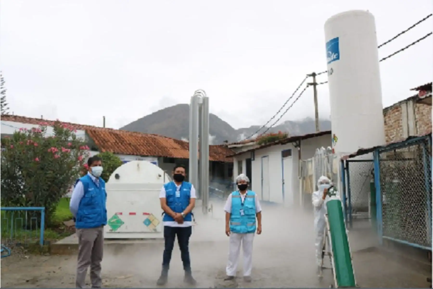 Essalud pone en marcha un nuevo tanque de oxígeno en Huánuco. De esta manera se continua reforzando la atención prioritaria de los pacientes frente al covid-19. Foto: Essalud