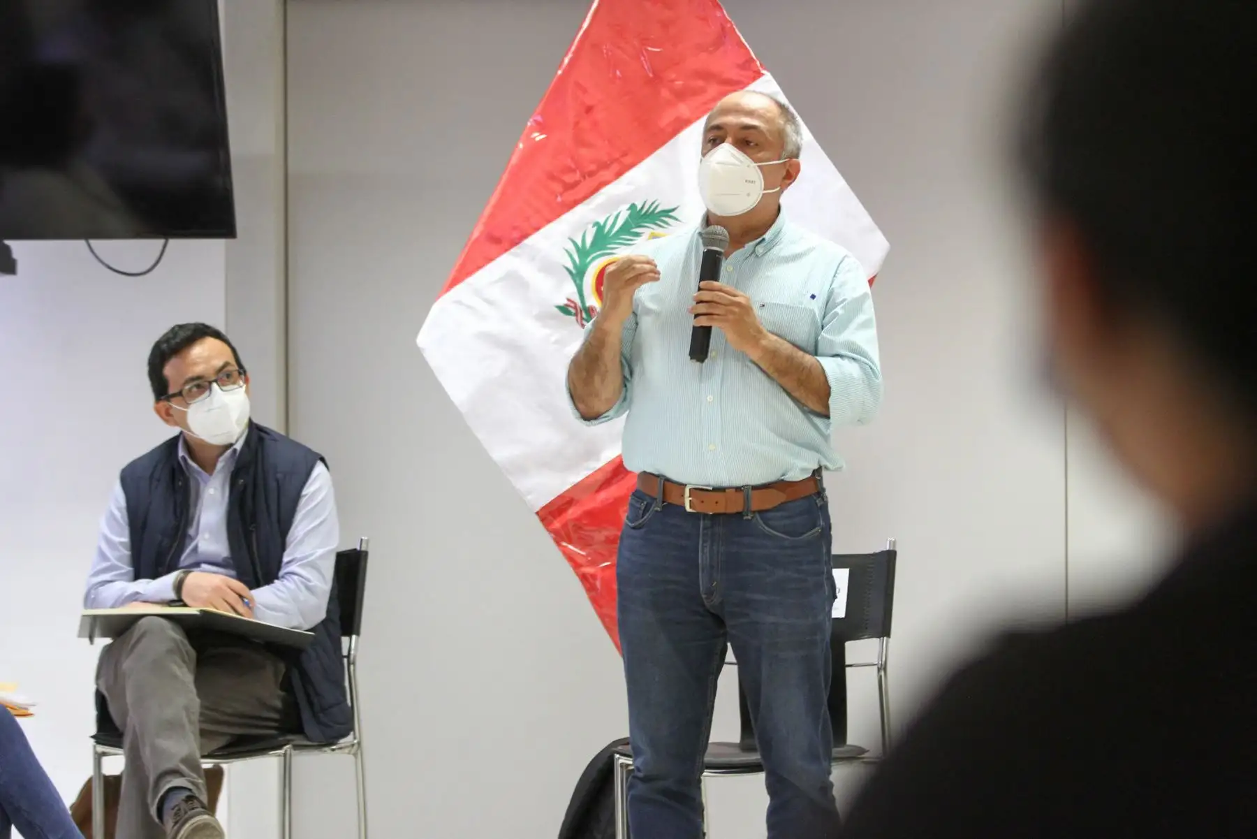 Con la finalidad de elaborar el reglamento de la Ley del Régimen Laboral Agrario, el ministro de Trabajo y Promoción del Empleo, Javier Palacios, participó de la mesa de diálogo que se desarrolló en la región Ica con representantes de trabajadores agrarios. Foto: @MTPE_Peru