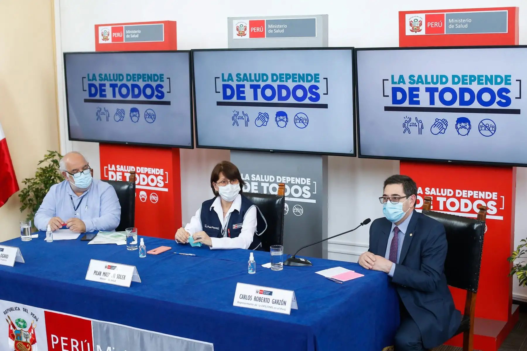 La ministra de Salud, Pilar Mazzetti, informó hoy que las fronteras del Perú se mantendrán cerradas para evitar un mayor incremento de contagios del covid-19, para lo cual se adoptaron acuerdos bilaterales con las autoridades sanitarias de los países vecinos. Foto: ANDINA/difusión.