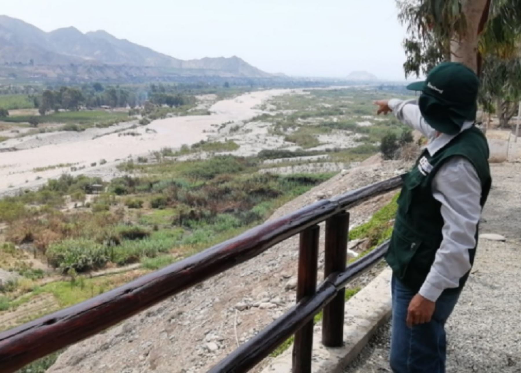 El Ministerio de Desarrollo Agrario y Riego, a través de la Autoridad Nacional del Agua (ANA), inspeccionó el desborde del río Mala en el distrito de Santa Cruz de Flores, provincia Cañete, región Lima. La inundación fue ocasionada debido al incremento de las lluvias en la parte alta de la cuenca del río Mala.