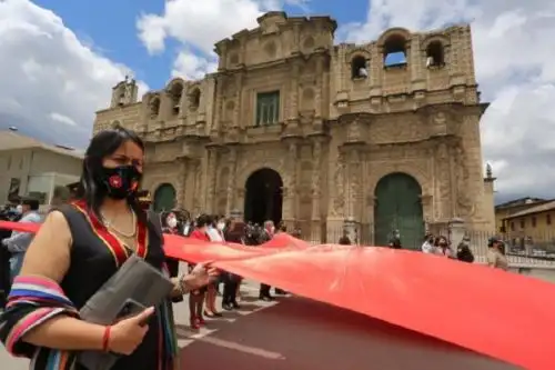 Cajamarca conmemoró los 200 años de su independencia con ceremonia y paseo de bandera. Foto: Gobierno Regional de Cajamarca.