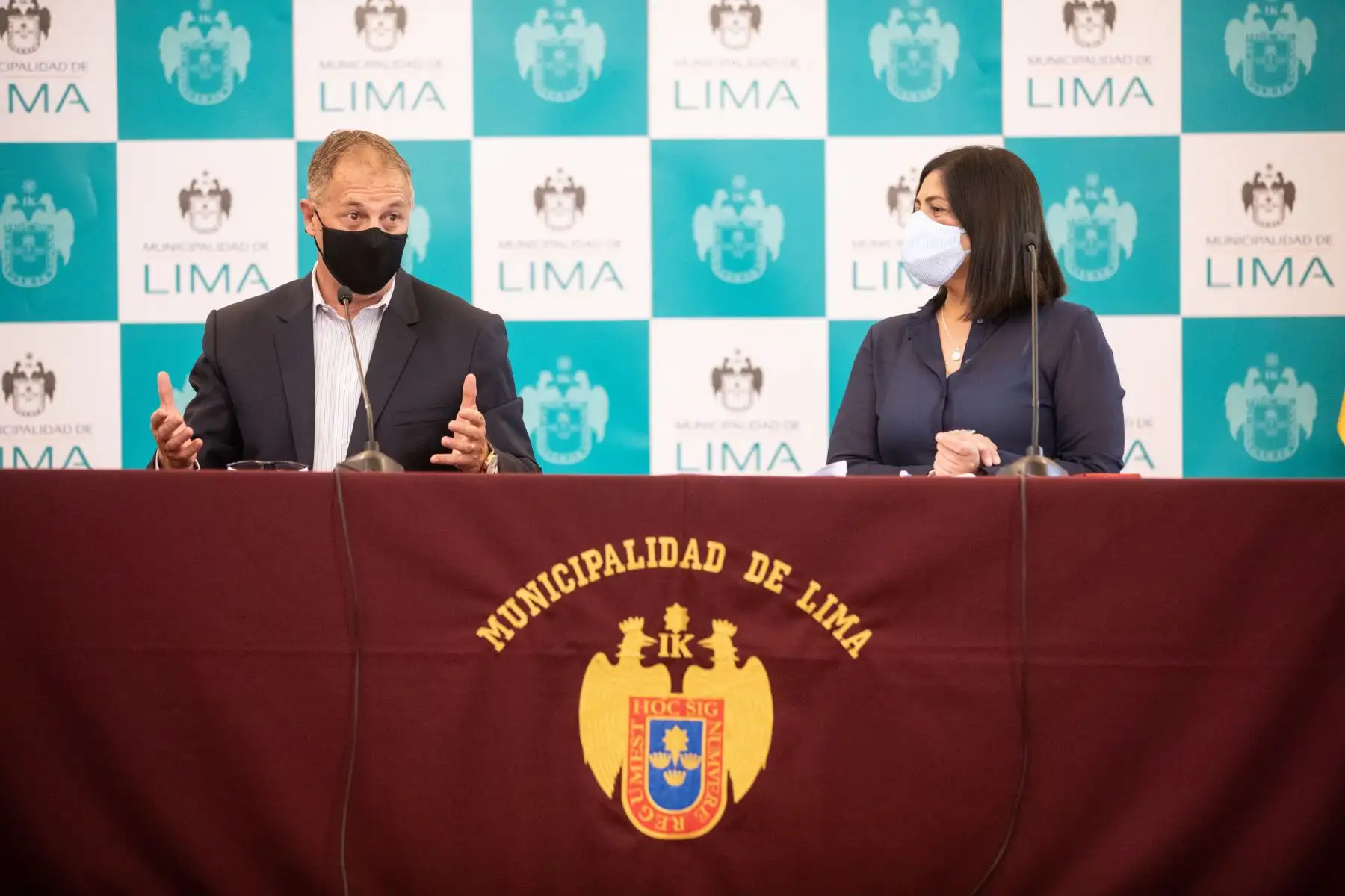 El alcalde de Lima, Jorge Muñoz, presentó la campaña Lima, Ciudad de Emprendedores, la cual consta de seis minidocumentales que tratan sobre el esfuerzo y sacrificio de los comerciantes emergentes de la capital para salir adelante en el actual contexto de pandemia.
Foto: Municipalidad de Lima