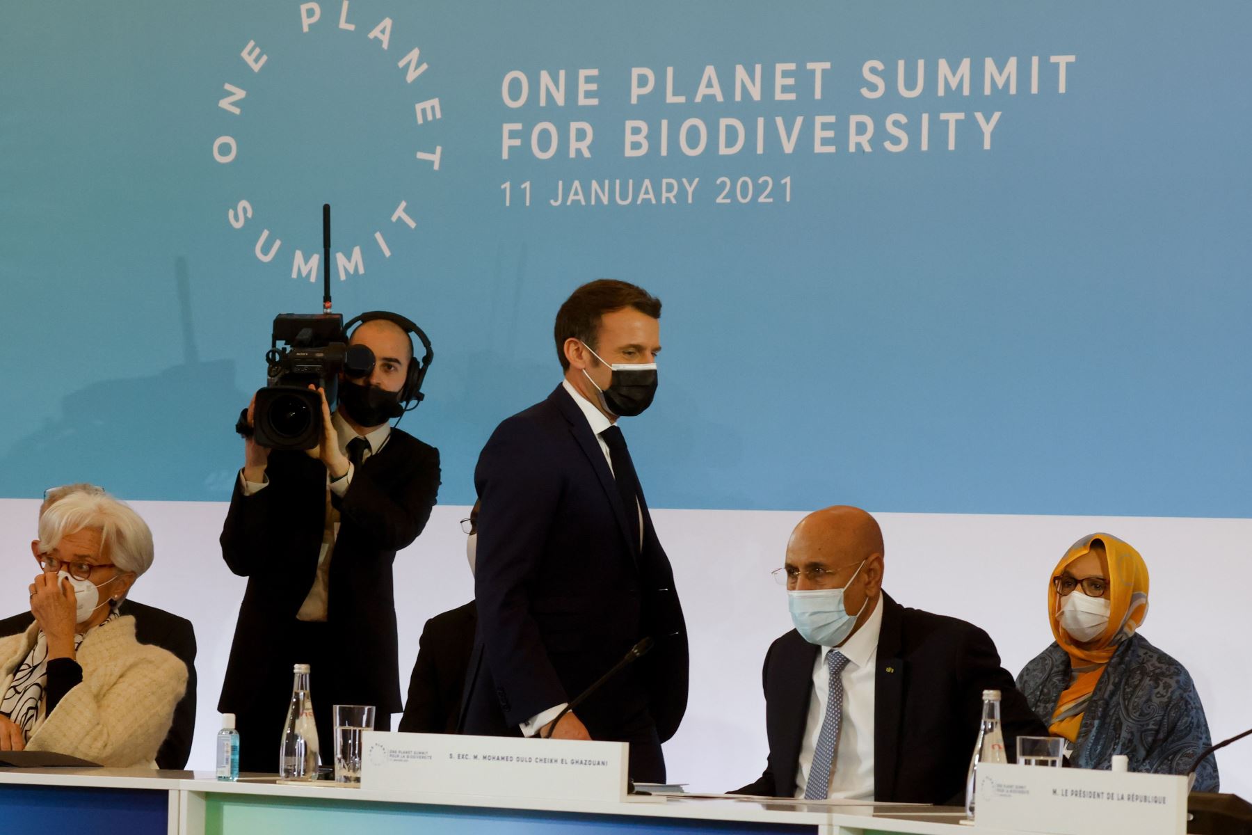 Presidente francés participa en el Cumbre de París para impulsar negociaciones frente a pérdida de biodiversidad. EFE
