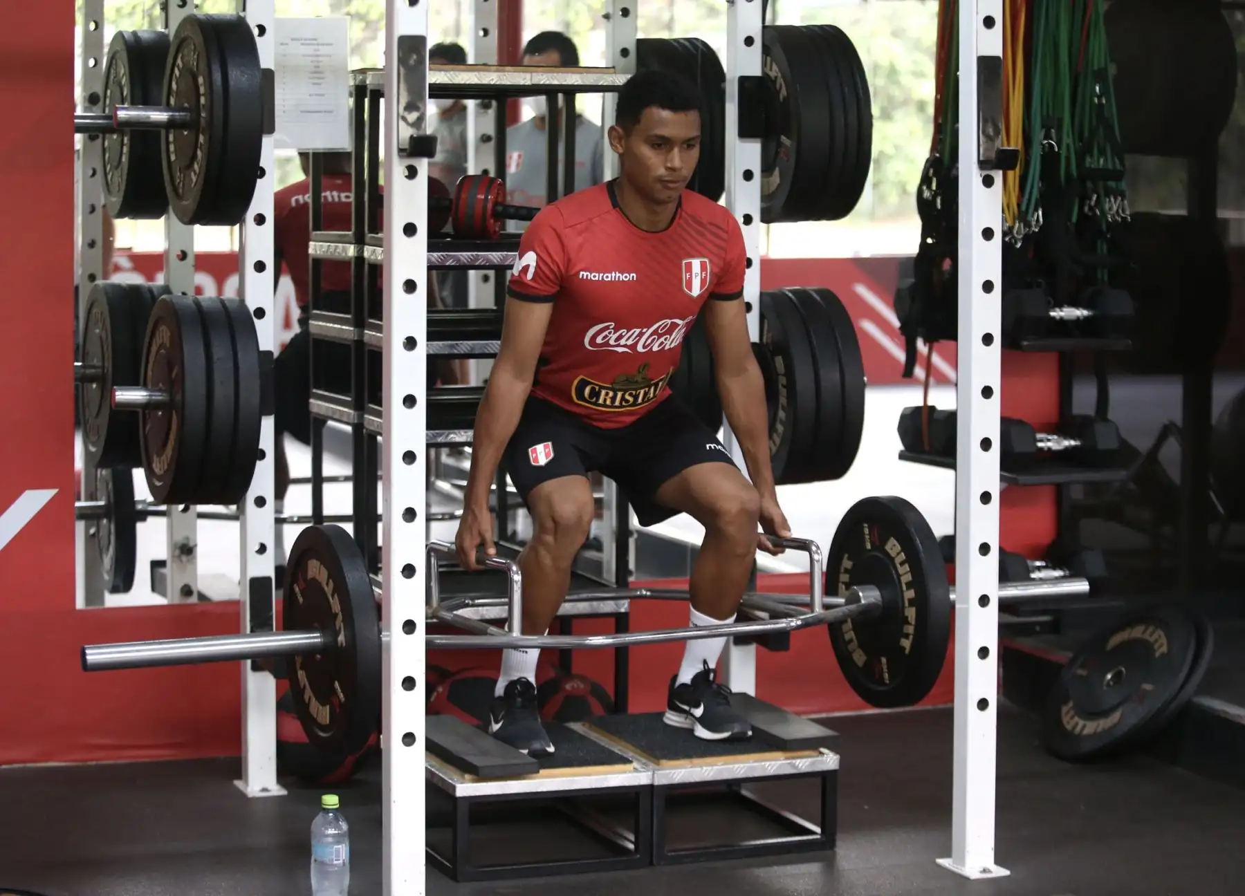 Pedro Gallese, Edison Flores, Yordy Reyna, Alexander Callens, Andy Polo y Marcos López fueron los futbolistas que iniciaron las prácticas hasta que deban reintegrarse a sus clubes para el inicio de la temporada 2021. Foto: FPF