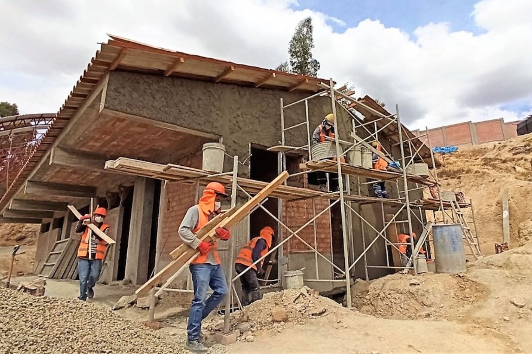 Proinversión adjudicó el proyecto para construir colegios de alto rendimiento en Cusco, Huancavelica y Pasco. ANDINA/Difusión