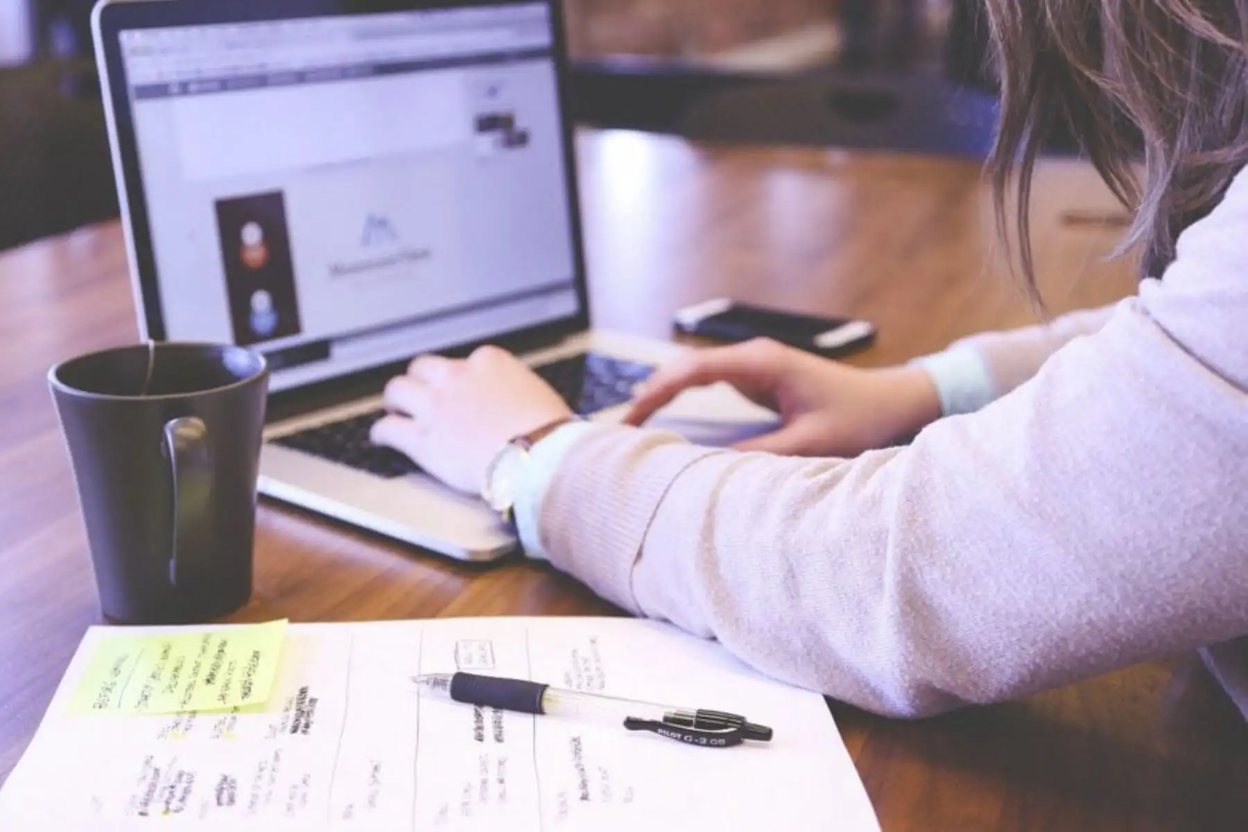 Este curso sigue el enfoque de Lean Startup, pues utiliza Lean Canvas como una herramienta para documentar rápidamente el modelo de negocio. ANDINA/Internet