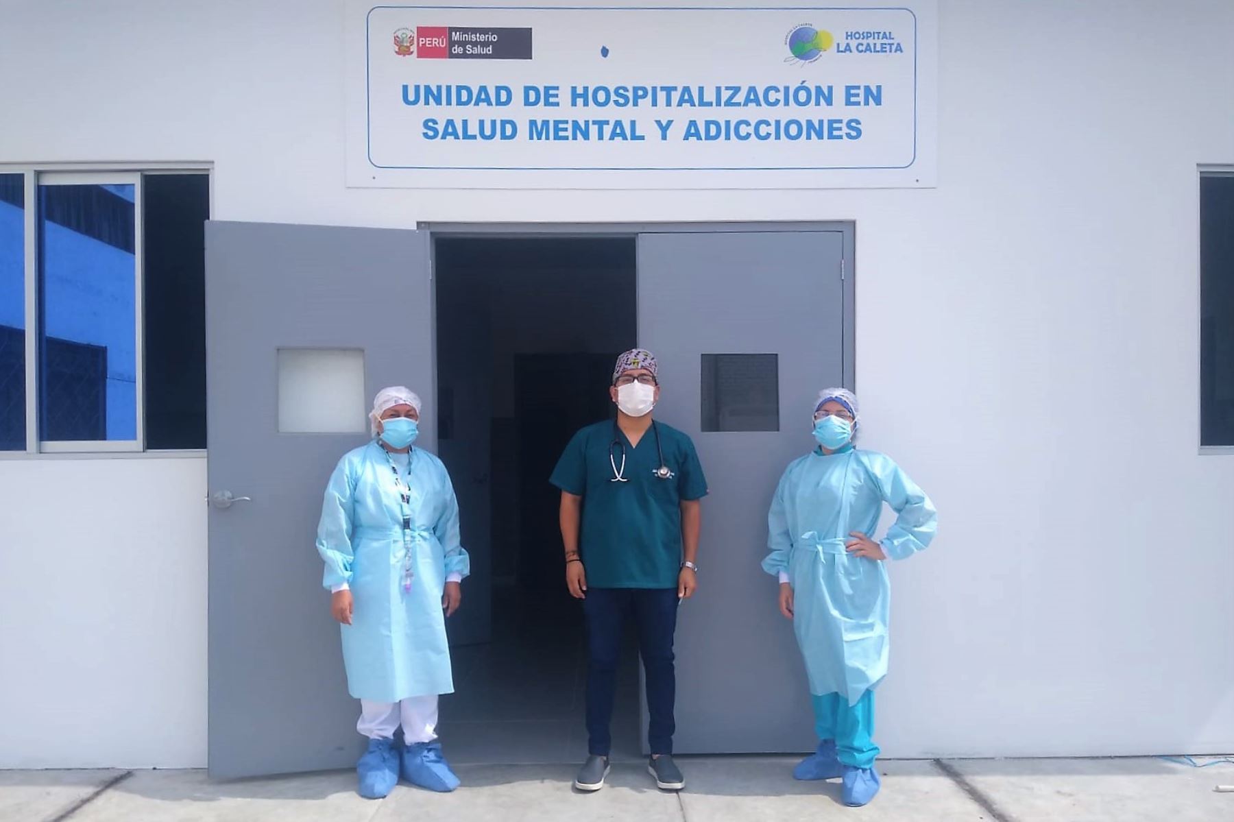 Personal de salud mental del hospital La Caleta de Chimbote.