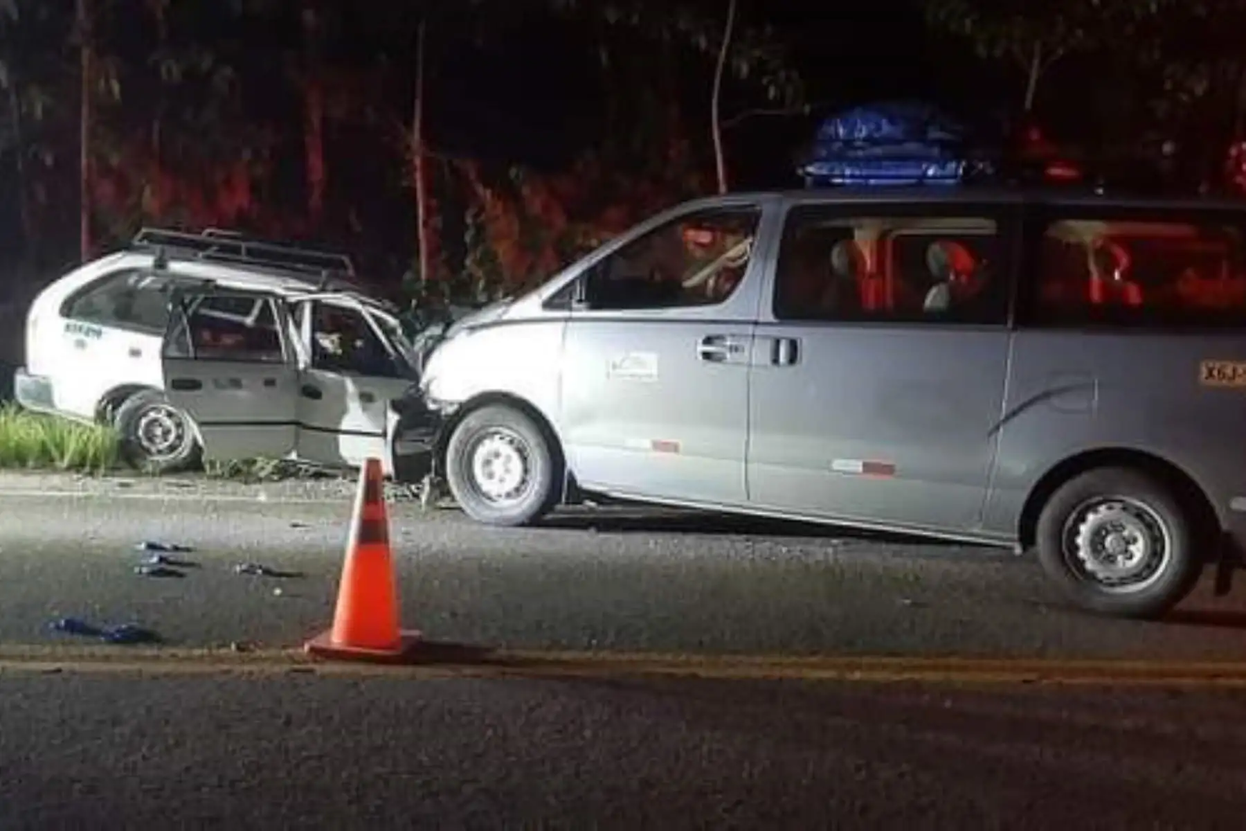 Tres fallecidos y nueve heridos deja accidente de tránsito a la altura del kilómetro 275 de la vía Interoceánica Madre de Dios-Cusco. Foto: ANDINA/Difusión