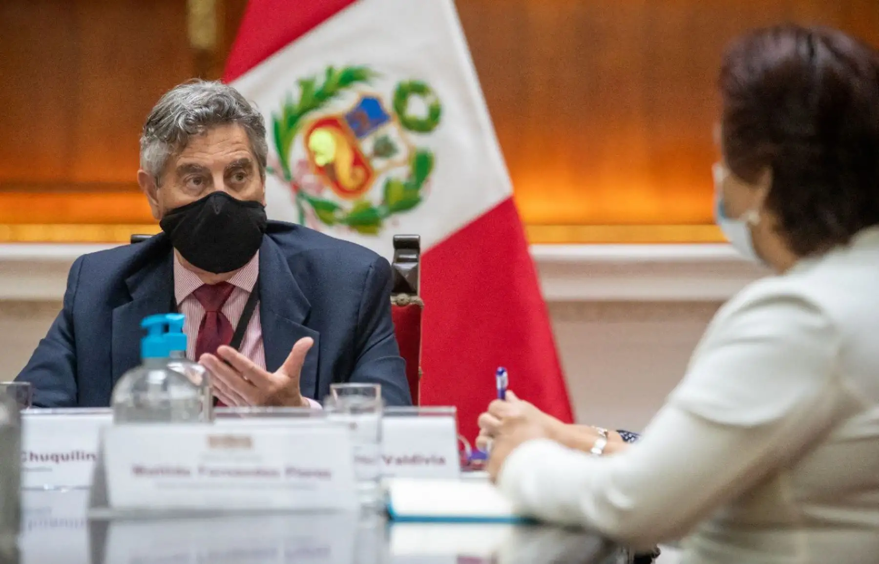 El presidente de la República,Francisco Sagasti, sostuvo una reunión de trabajo con los integrantes de la Mesa Directiva del Congreso, con quienes abordó diversos temas de salud pública y otros de interés nacional. Foto: ANDINA/Prensa Presidencia