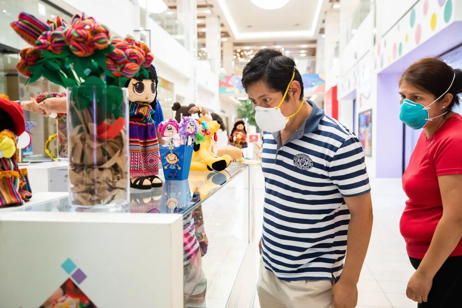 La Municipalidad Metropolitana de Lima inauguró el módulo “Mujer emprende”, en el Jockey Plaza que tiene como objetivo beneficiar a mujeres de diferentes distritos de la ciudad, generando oportunidades de negocio para mejorar su calidad de vida y promover su independencia económica. Foto: MML