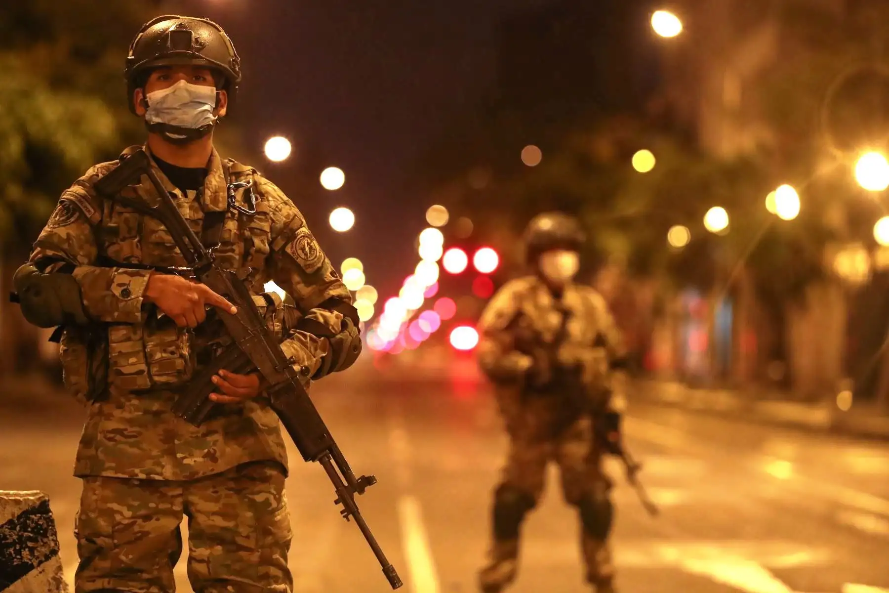 La inmovilización social obligatoria en las 27 provincias que tienen nivel alto de contagio de covid-19 rige de lunes a domingo desde las 00:00 horas hasta las 04:00 horas. ANDINA/archivo