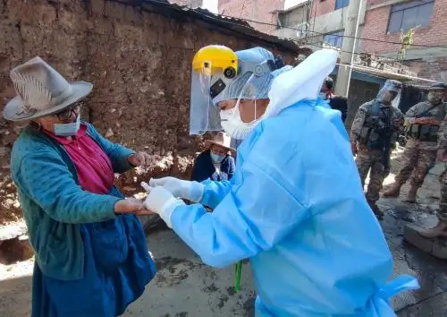 El Gobierno Regional de Áncash, uno de los departamentos considerados en el nivel de alerta muy alto frente al covid-19, destinará S/ 10 millones para contratar personal de salud para frenar el avance del coronavirus. ANDINA/Difusión