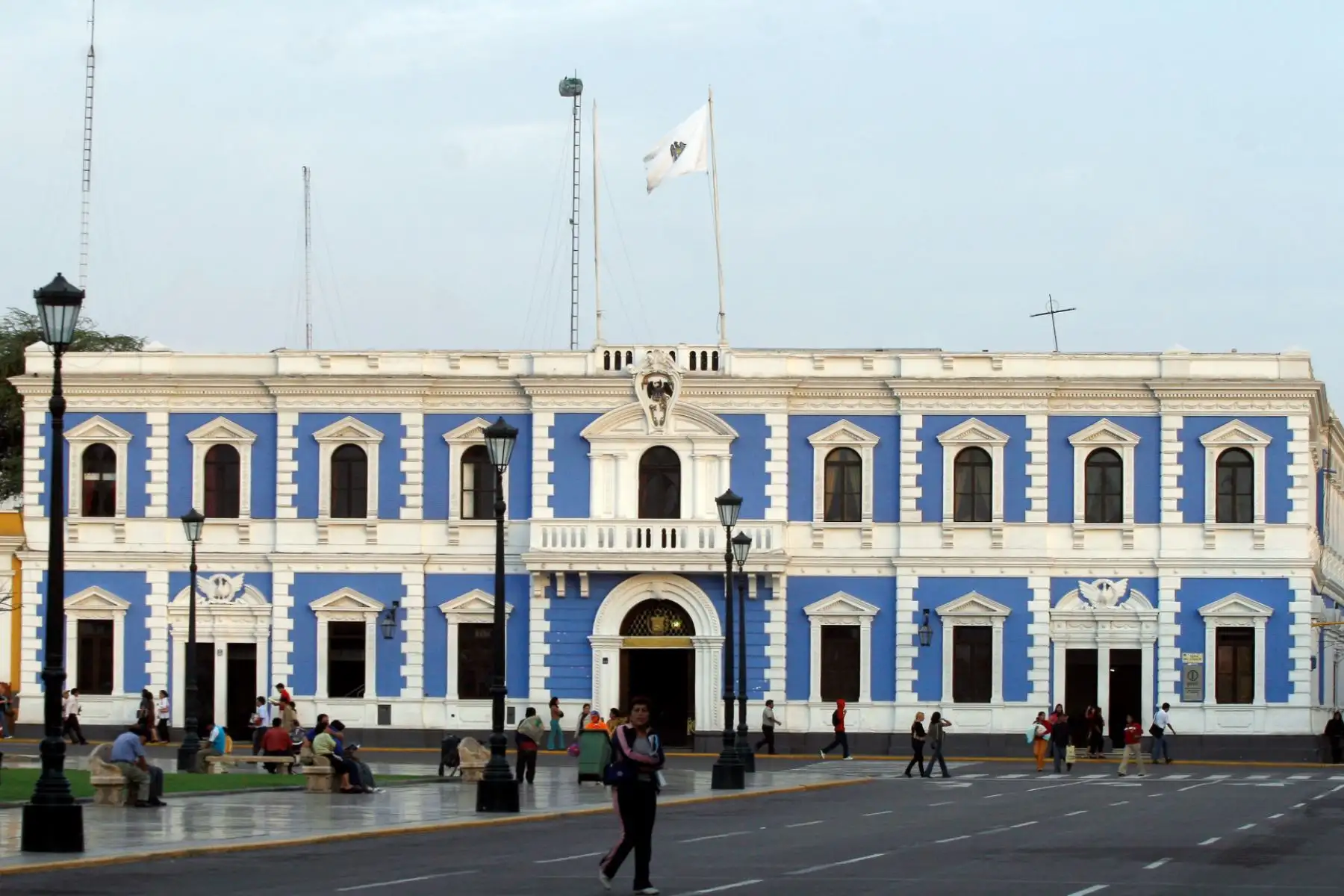 El concejo municipal de Trujillo creó una comisión para comprar 1 millón de vacunas contra el covid-19. Foto: ANDINA/archivo.