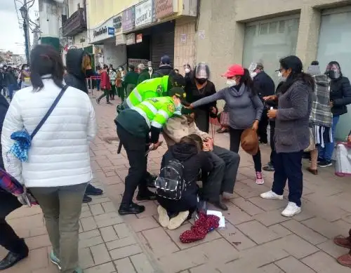 Octogenario fallece tras cobrar pensión en Huancayo en una agencia del Banco de la Nación. Foto: Pedro Tinoco