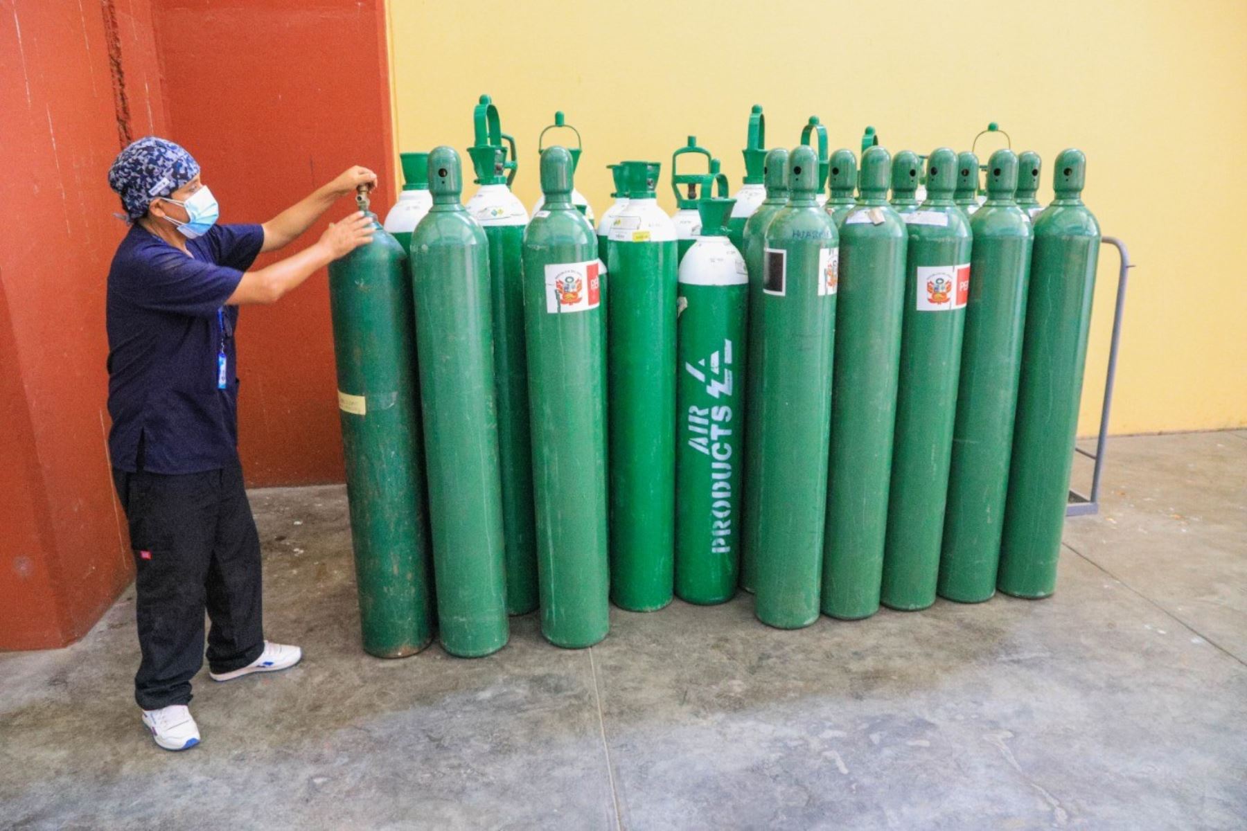 Nueva planta municipal garantiza abastecimiento gratuito de oxígeno medicinal para la población afectada por el covid-19 en Chimbote. Foto: ANDINA/Difusión