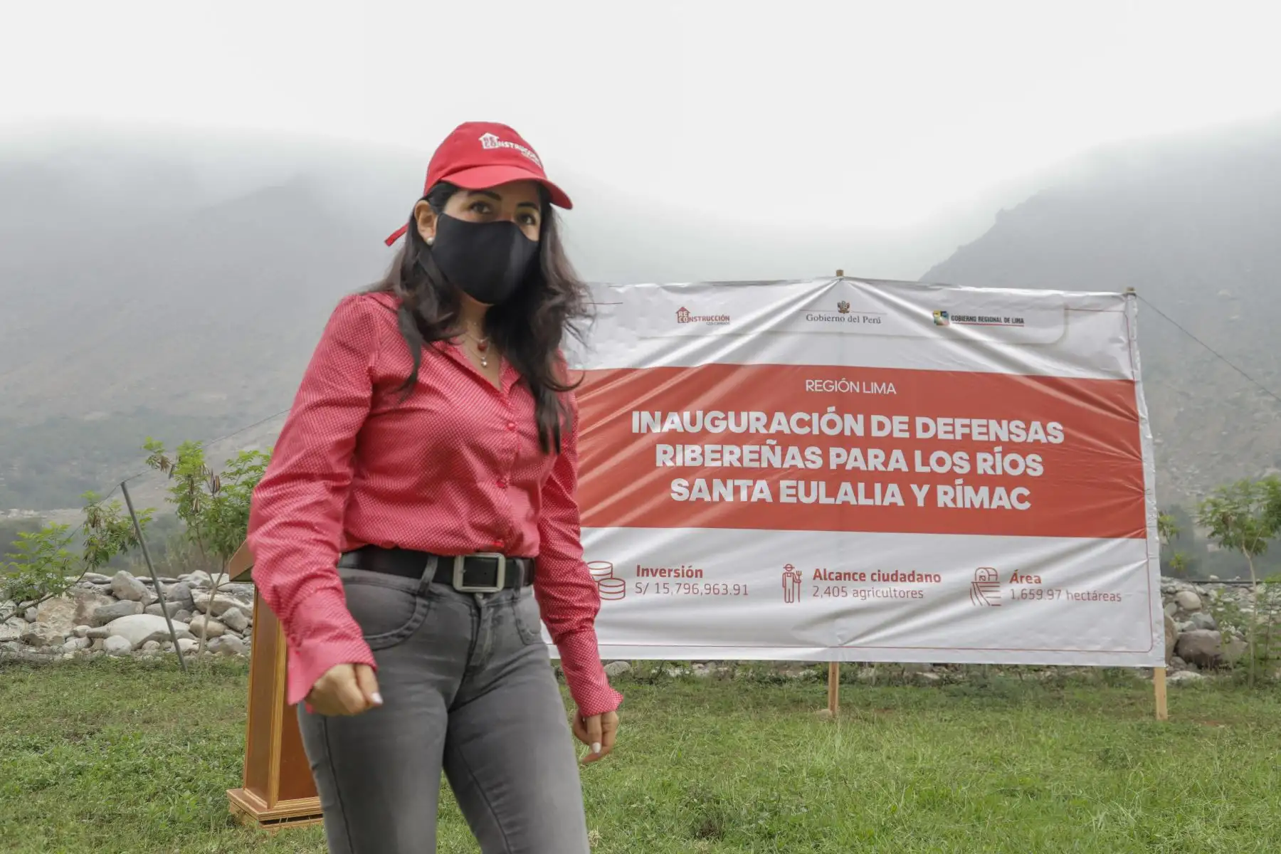 La Autoridad para la Reconstrucción con Cambios inauguró 6km de defensas ribereñas de los ríos Santa Eulalia y Rímac, con una inversión de quince millones de soles, obra que beneficiará a más de 2400 agricultores.
Foto: Reconstrucción con Cambios