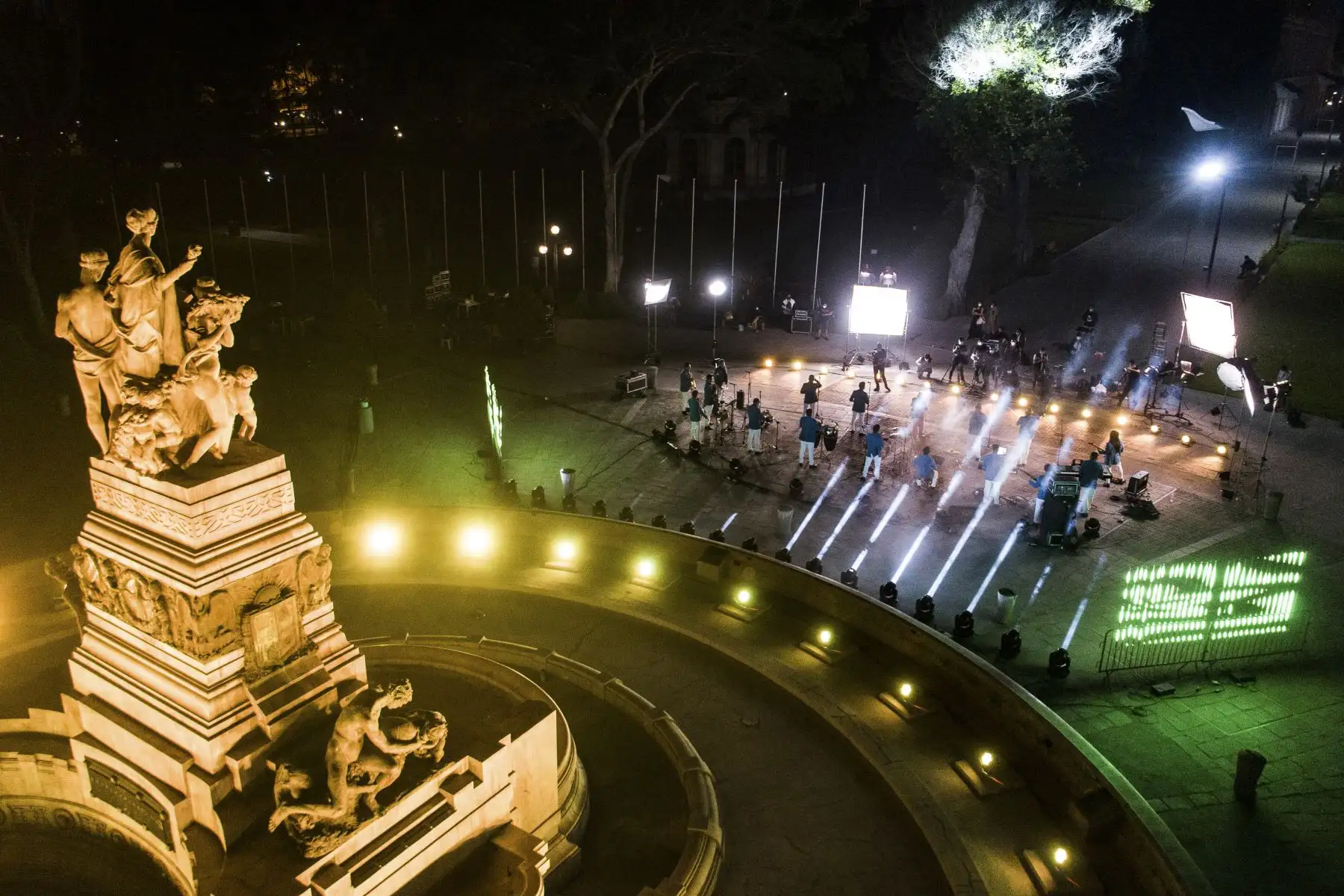 La Municipalidad Metropolitana de Lima realizó una serenata virtual para celebrar los 486 años de fundación de la ciudad de Lima. Bartola, Daniela Darcourt, Dilbert Aguilar y Orquesta La Tribu, William Luna, Laurita Pacheco y muchos artistas más participaron en la ceremonia. Foto: MML