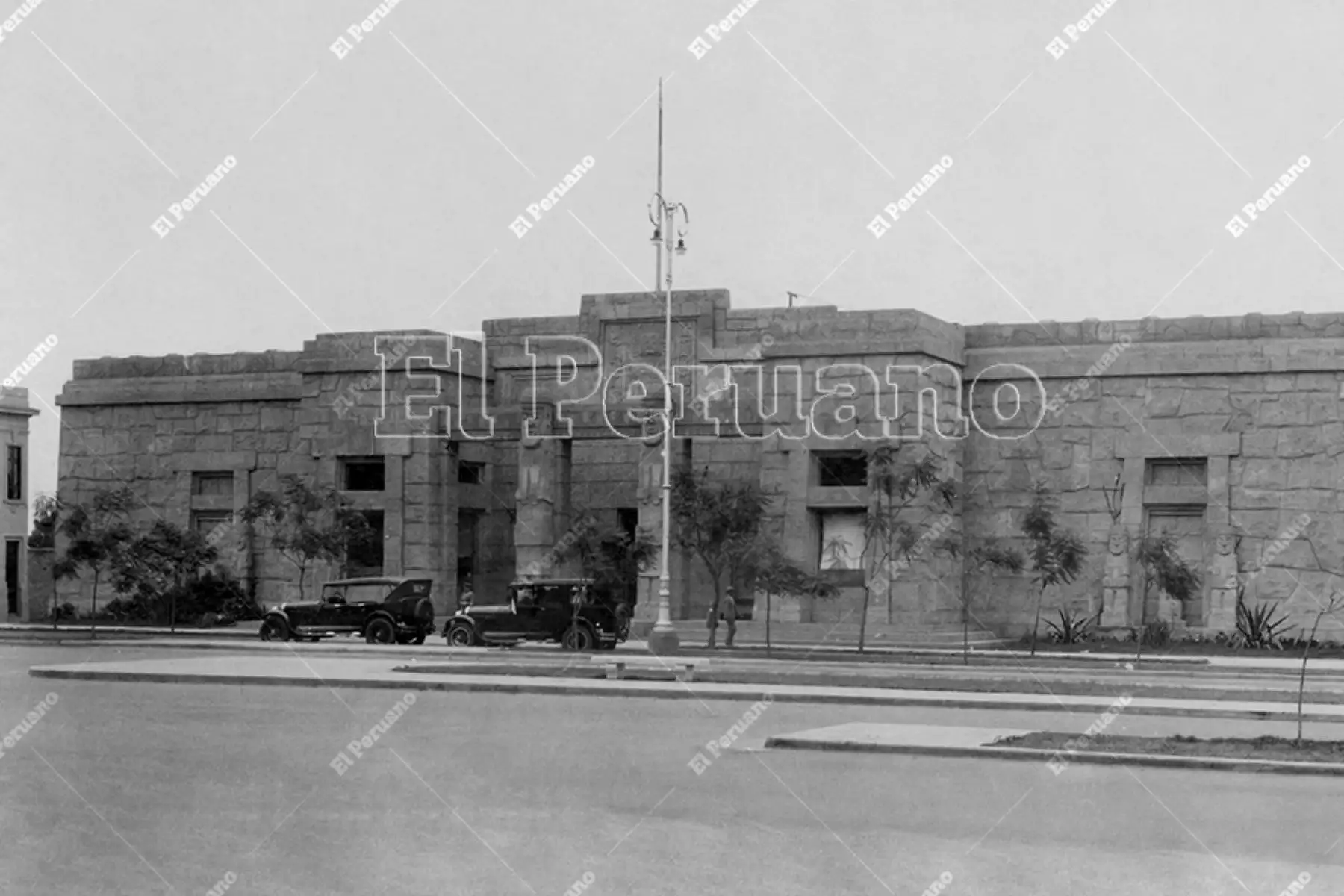 Antiguo Museo Arqueológico del Perú, hoy Museo de la Cultura Peruana, en la Avenida Alfonso Ugarte (1930). Foto: Archivo Histórico de El Peruano