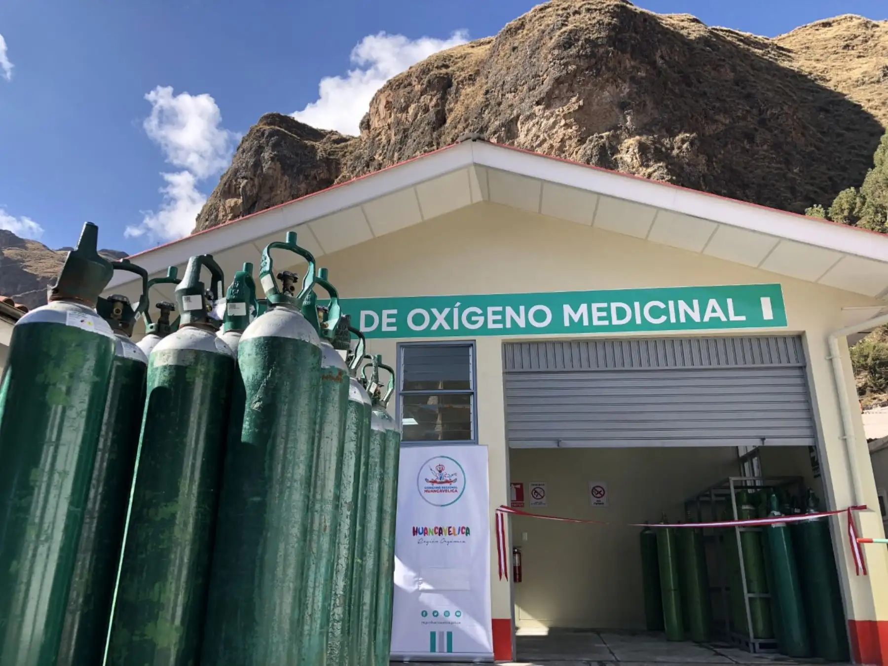En Huancavelica entregarán gratis oxígeno medicinal a quienes lo necesitan. Los familiares de pacientes enfermos con coronavirus covid-19 deberán presentar la receta médica para recibir el vital insumo.
