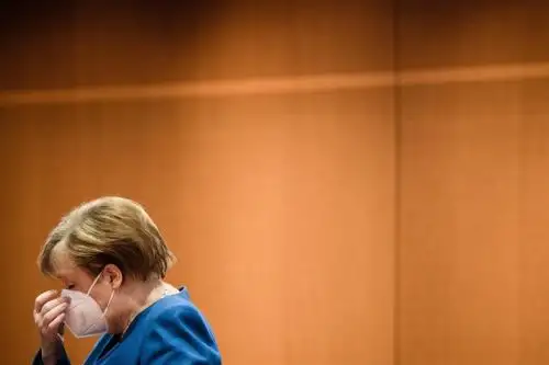 Alemania apunta hacia una nueva prolongación de las drásticas restricciones.