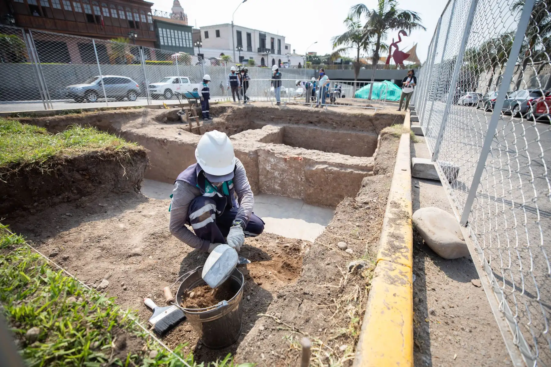 En el marco de los estudios preliminares del Proyecto de Recuperación del Entorno Paisajístico del Río Rímac, la Municipalidad de Lima halló los restos de lo que sería el molino de Aliaga, una antigua construcción ubicada debajo de la alameda Chabuca Granda y que representa a la Lima antigua. Foto: MML