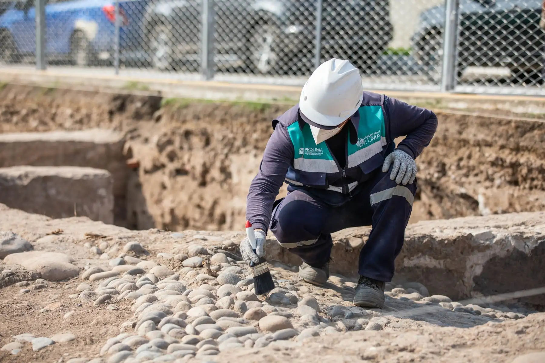 En el marco de los estudios preliminares del Proyecto de Recuperación del Entorno Paisajístico del Río Rímac, la Municipalidad de Lima halló los restos de lo que sería el molino de Aliaga, una antigua construcción ubicada debajo de la alameda Chabuca Granda y que representa a la Lima antigua. Foto: MML