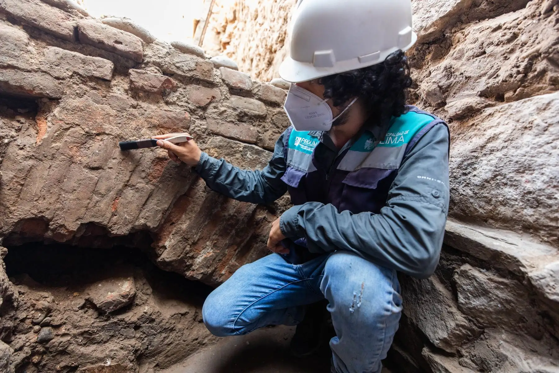 En el marco de los estudios preliminares del Proyecto de Recuperación del Entorno Paisajístico del Río Rímac, la Municipalidad de Lima halló los restos de lo que sería el molino de Aliaga, una antigua construcción ubicada debajo de la alameda Chabuca Granda y que representa a la Lima antigua. Foto: MML