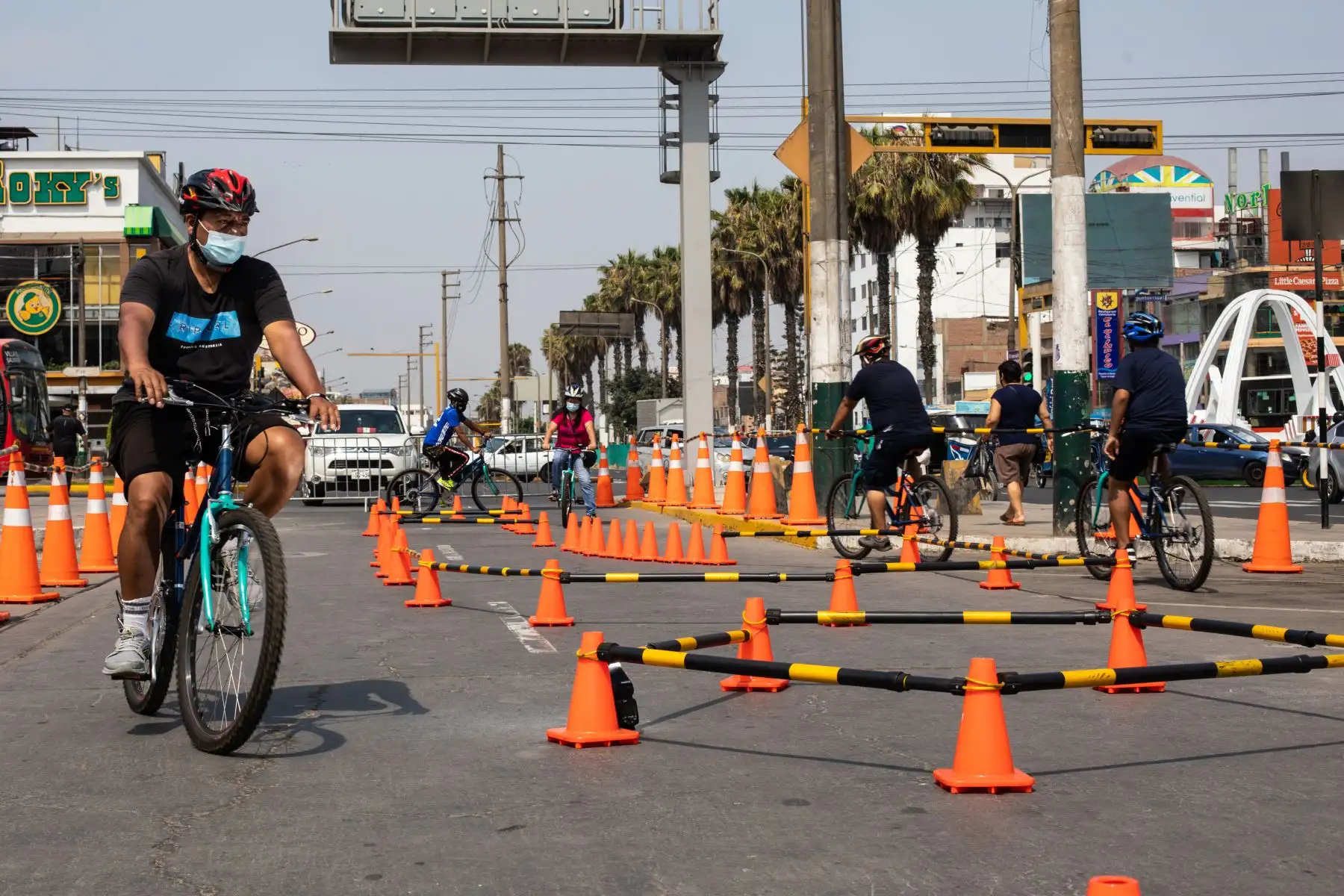 Municipalidad de Lima promueve la Escuela de ciclismo urbano, que en esta oportunidad llega a Los Olivos.
Foto: Municipalidad de Lima