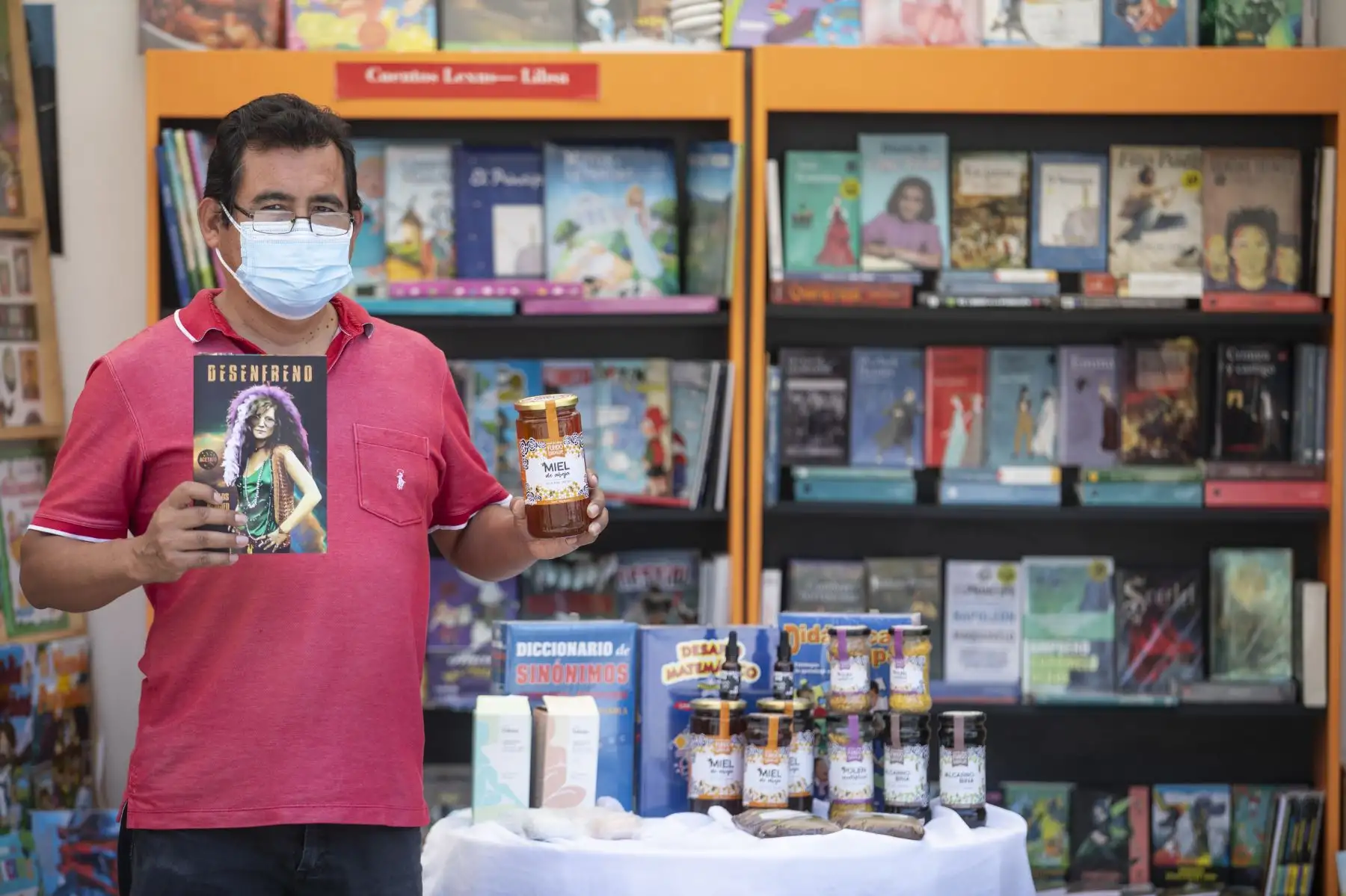 La Feria Itinerante del Libro 2021 continúa hasta el 31 de enero en el parque Juana Alarco de Dammert, en el Cercado de Lima. El evento cuenta con todos los protocolos de seguridad para evitar la propagación del covid-19. Foto: MML