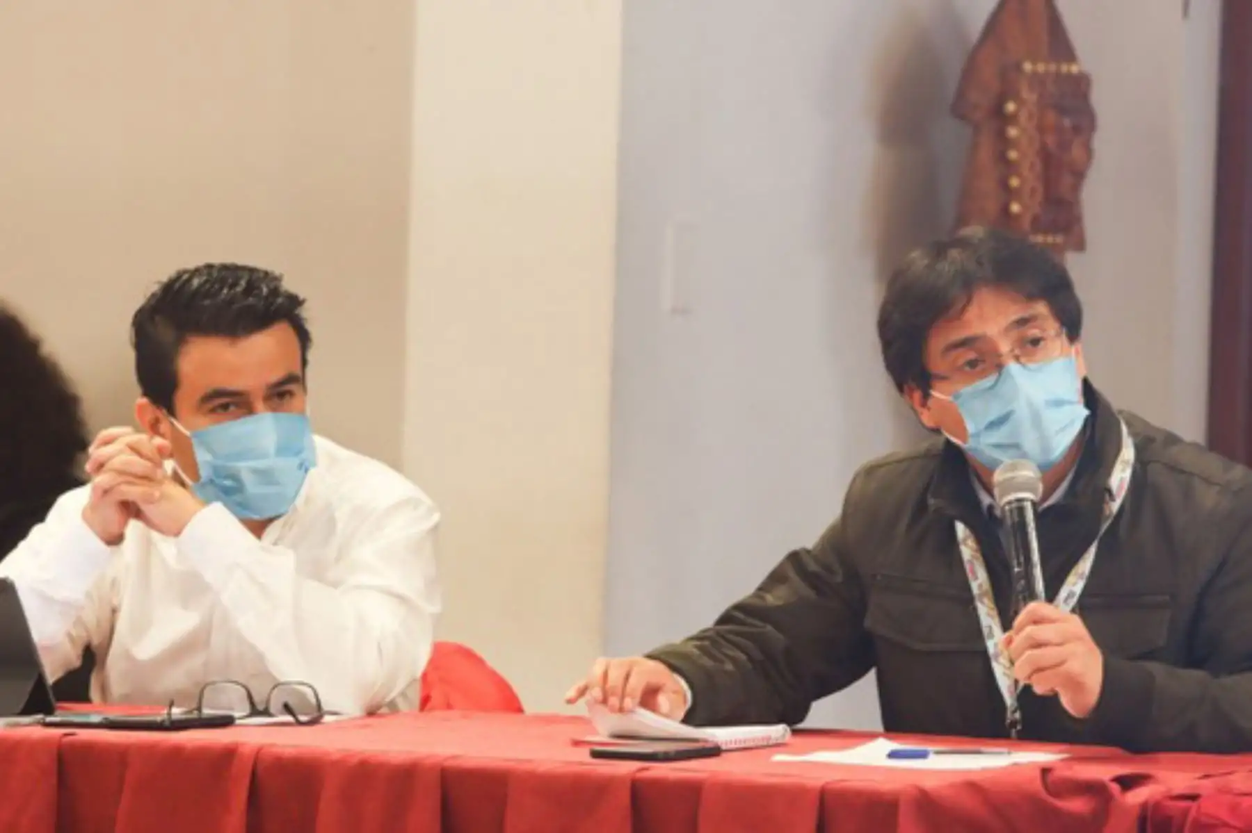 El gobernador regional del Cusco, Jean Paul Benavente García, lamentó la actitud de las concesionarias y convocó a que en una próxima reunión se logren consensos. Foto: ANDINA/Difusión