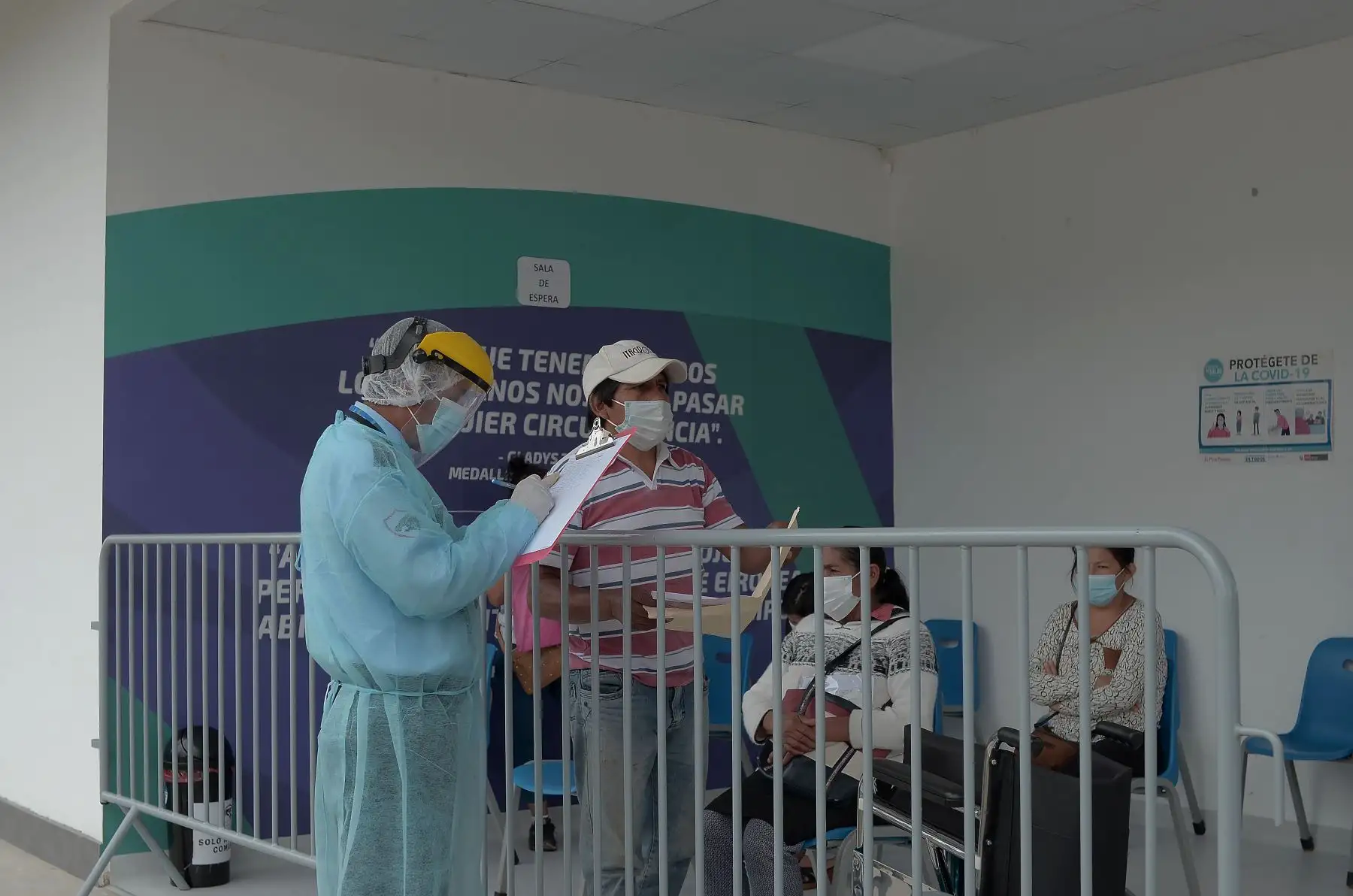 El Centro de Atención y Aislamiento Temporal de Pichanaqui, administrado por el Proyecto Especial Legado, se ha convertido en un soporte crucial en la lucha contra el covid-19 en la región Junín. Gracias a su planta de producción de oxígeno medicinal que abastece a los centros hospitalarios aledaños .Foto. ANDINA/ Legado Lima 2019. El Centro de Atención y Aislamiento Temporal de Pichanaqui, administrado por el Proyecto Especial Legado, se ha convertido en un soporte crucial en la lucha contra el covid-19 en la región Junín. Gracias a su planta de producción de oxígeno medicinal que abastece a los centros hospitalarios aledaños .Foto. ANDINA/ Legado Lima 2019.